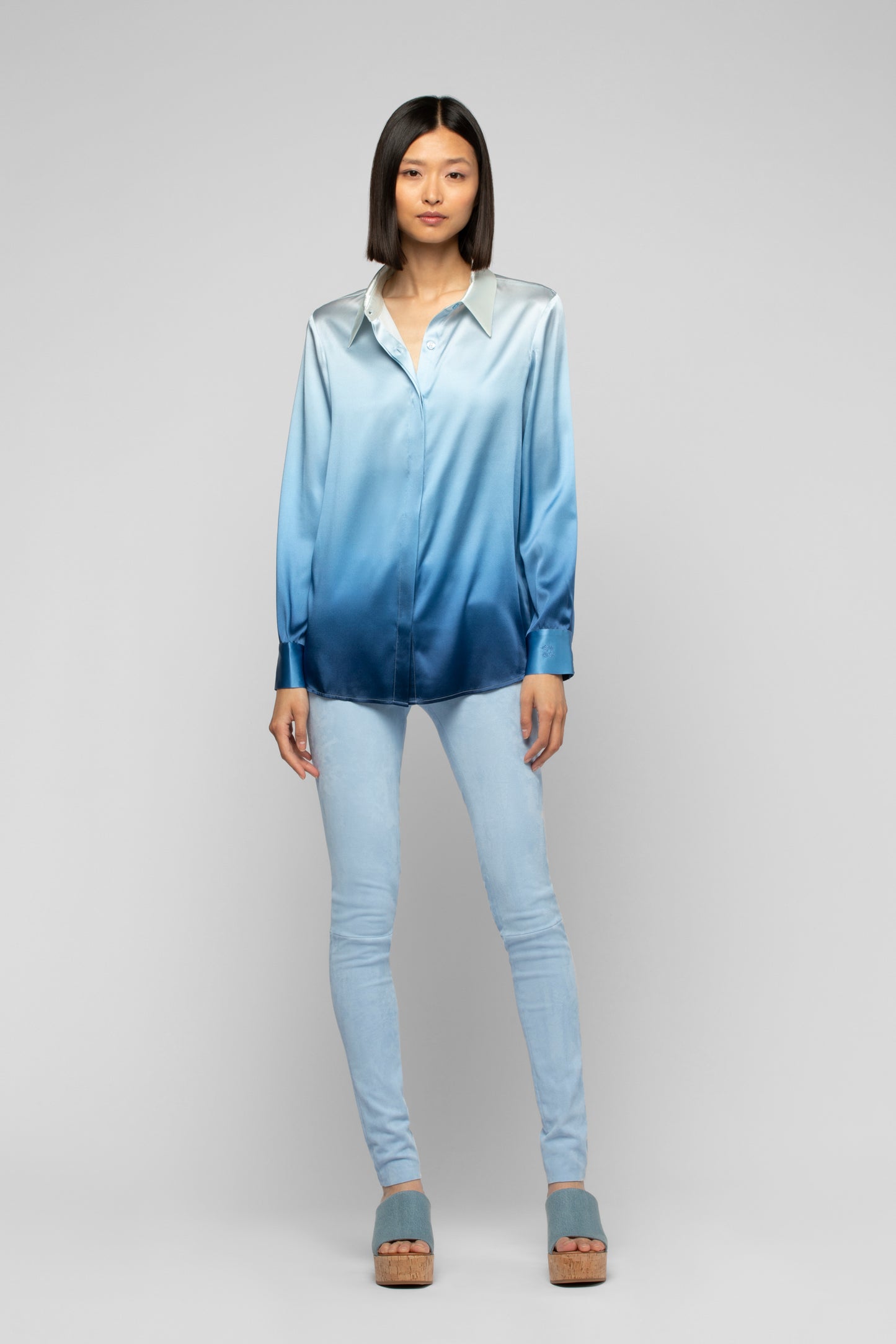 Chemise Levy tie-dye bleu en soie mode femme luxe