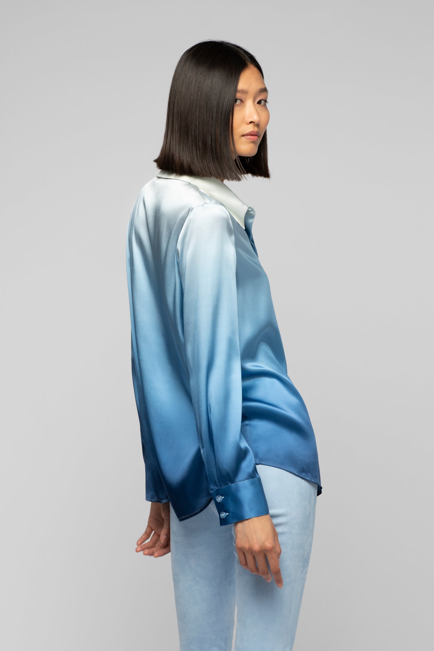 Chemise Levy tie-dye bleu en soie mode femme luxe