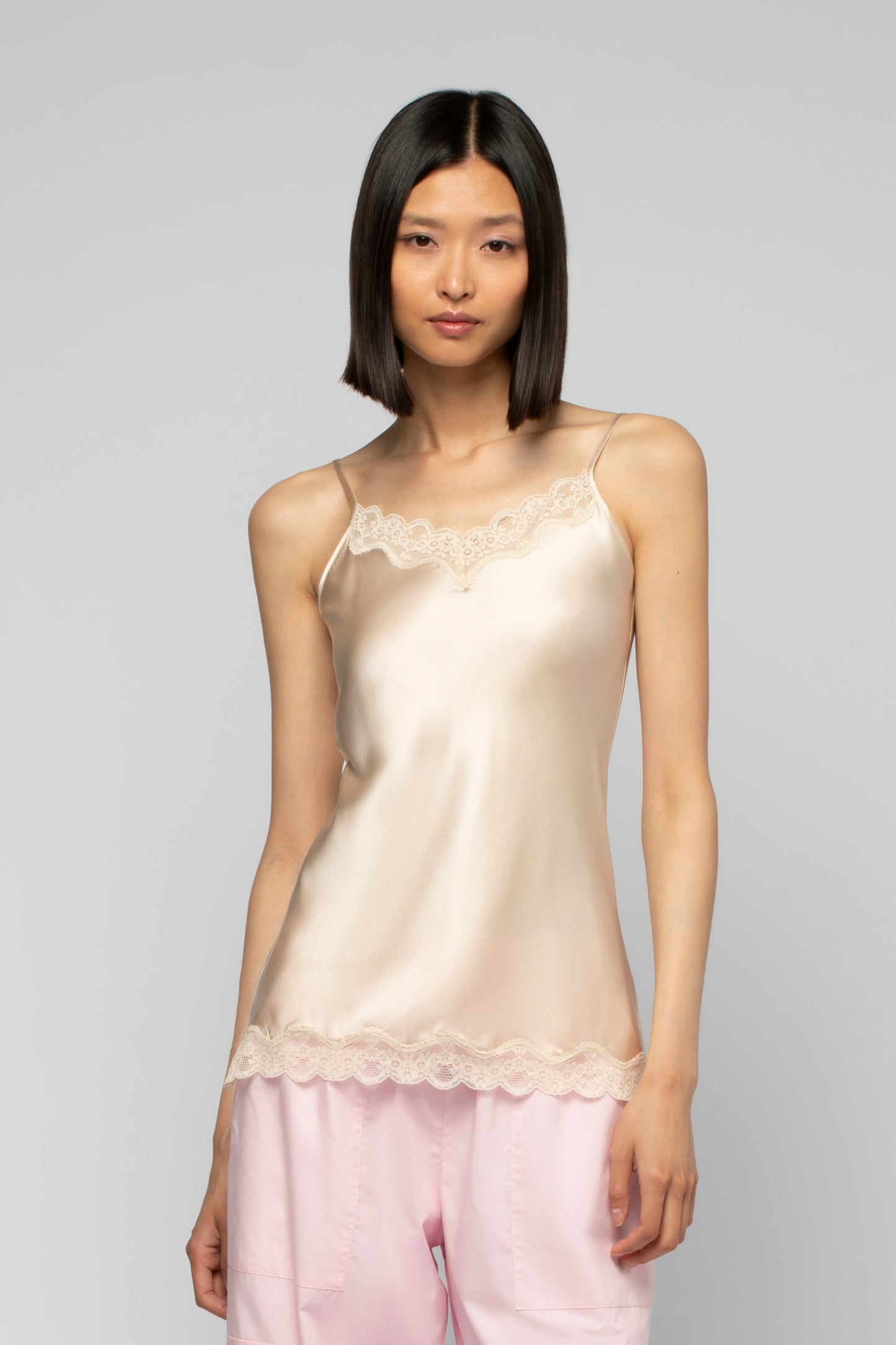 Top Tathenais beige en soie mode femme luxe