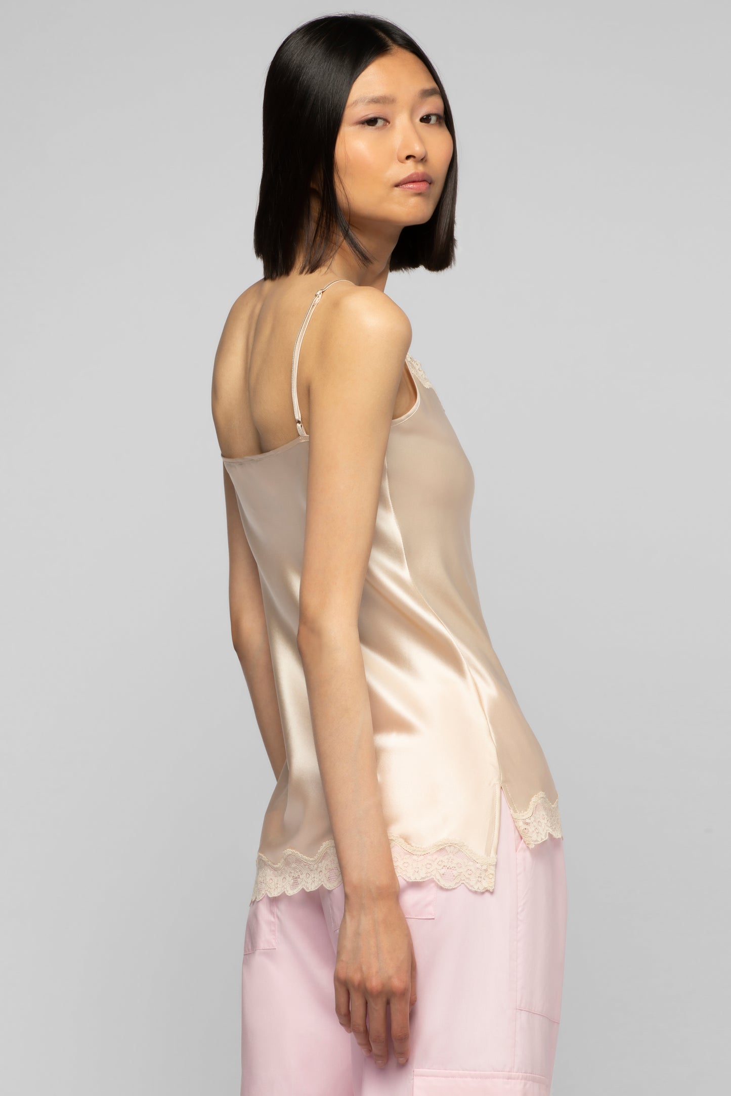 Top Tathenais beige en soie mode femme luxe