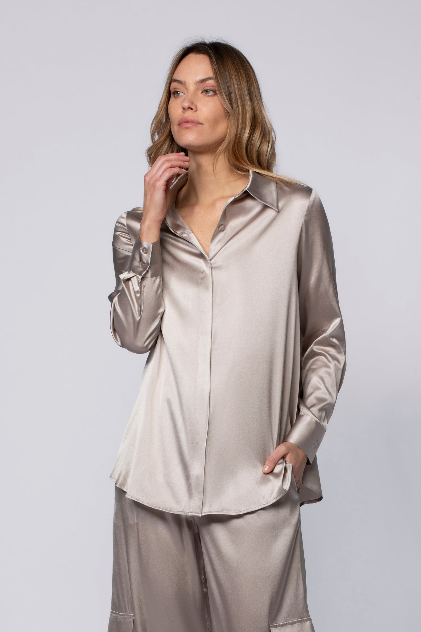 Chemise LEVY taupe en soie haut de gamme MAX&MOI