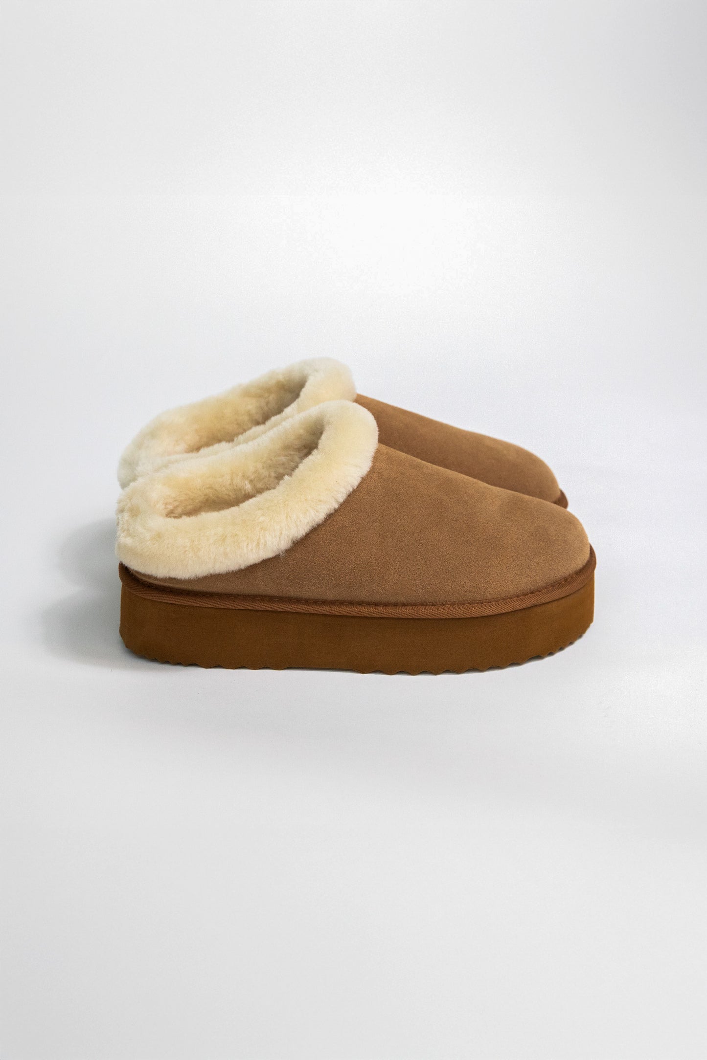 AMOUR mules
