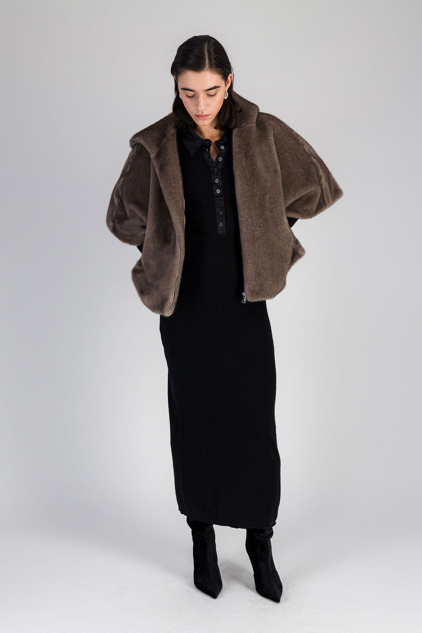 VANYSSA cape