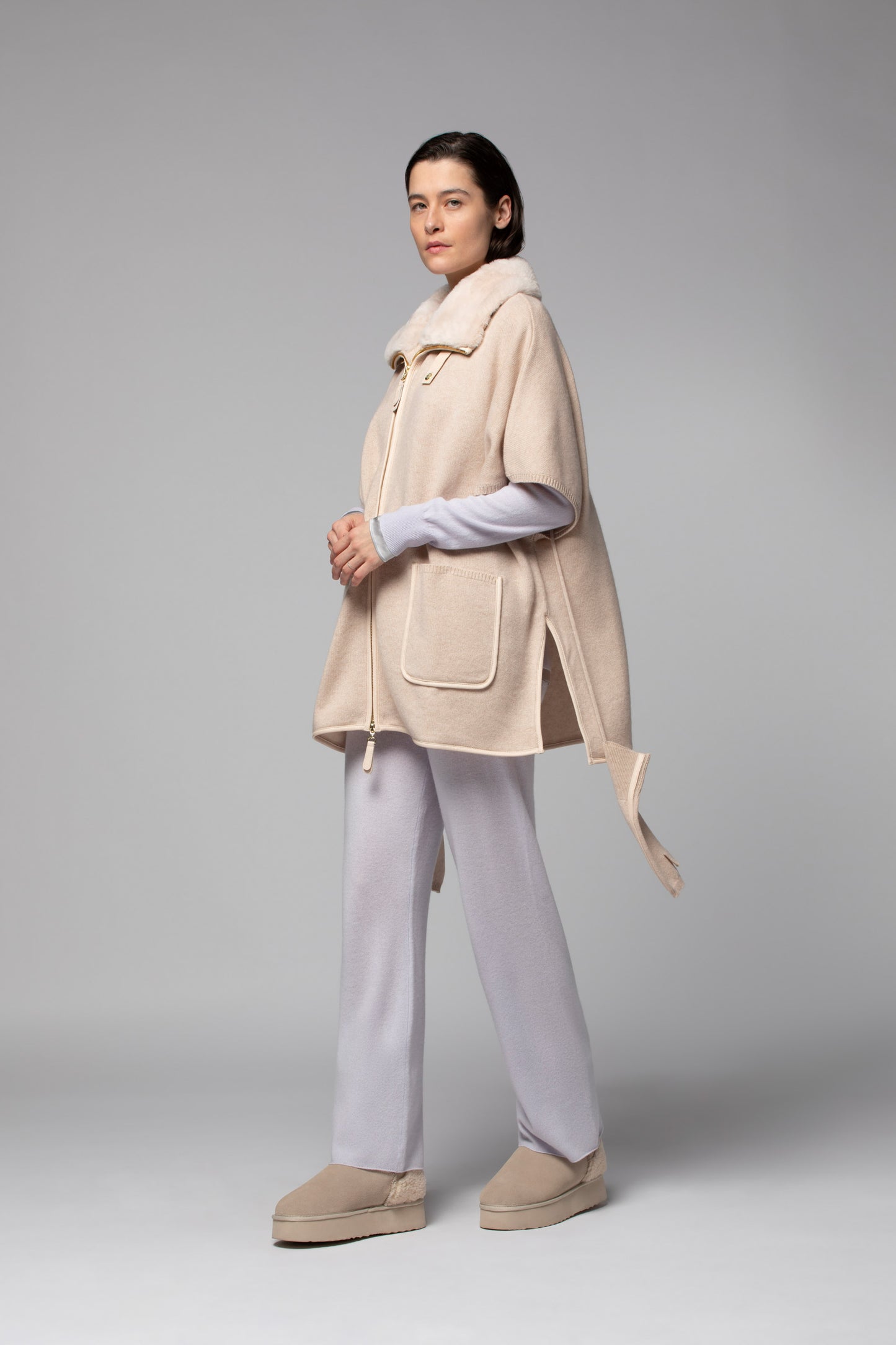 PAVIA poncho