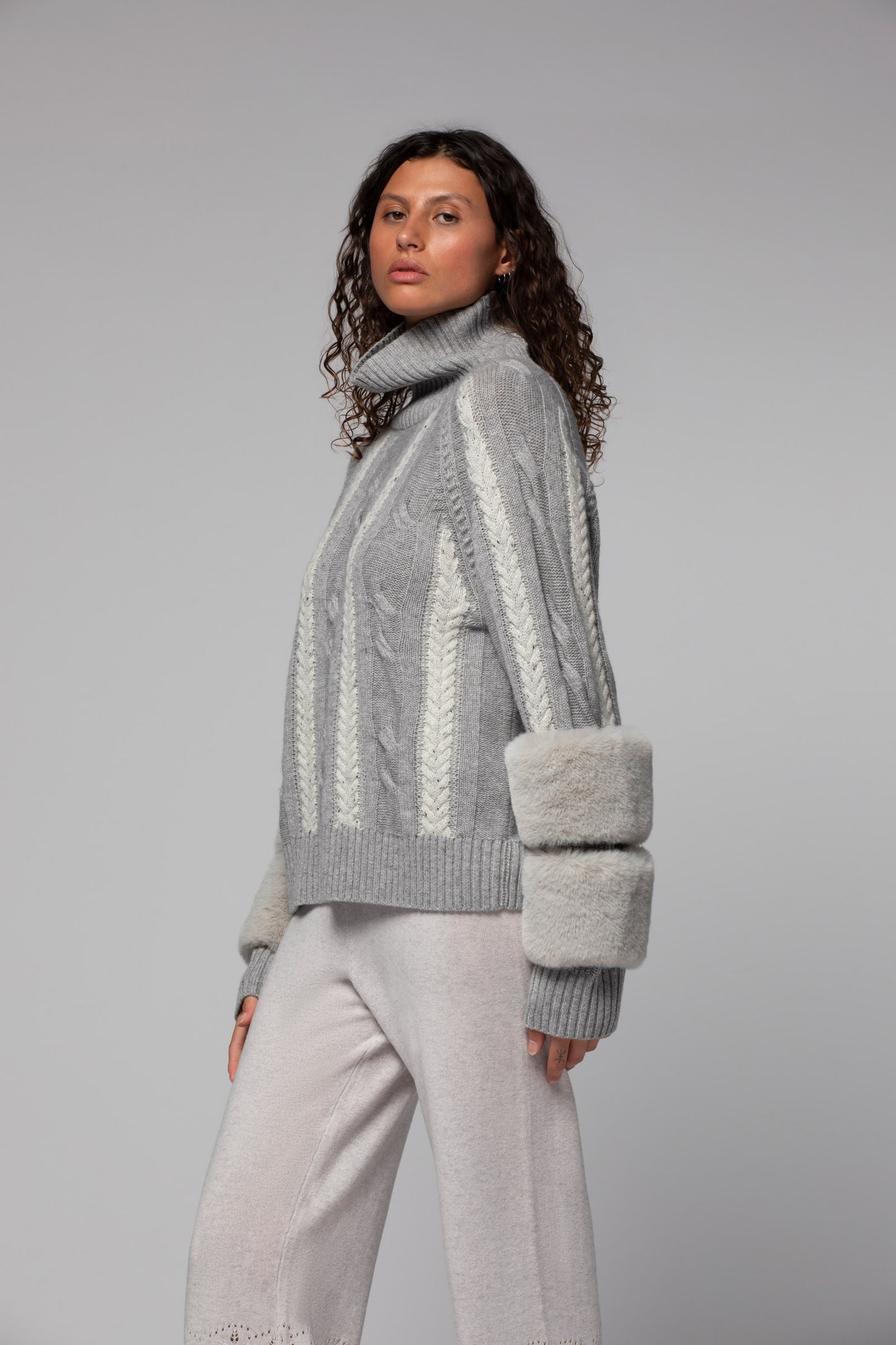 PAZ sweater