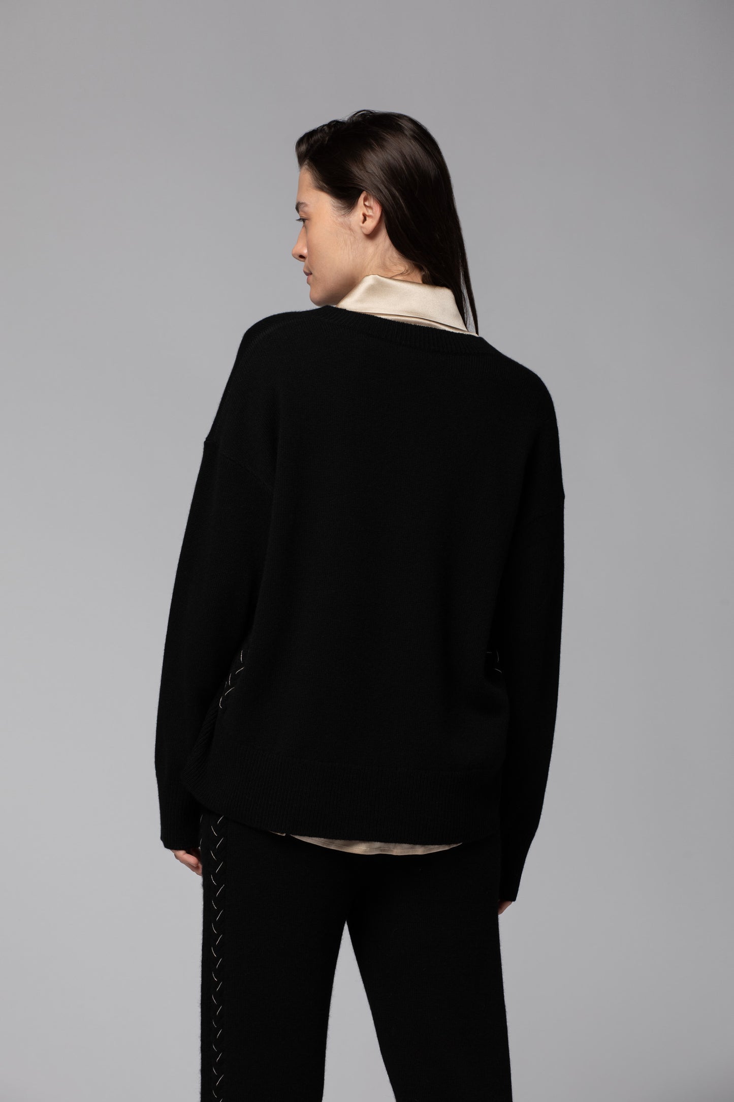 PHOEBE sweater