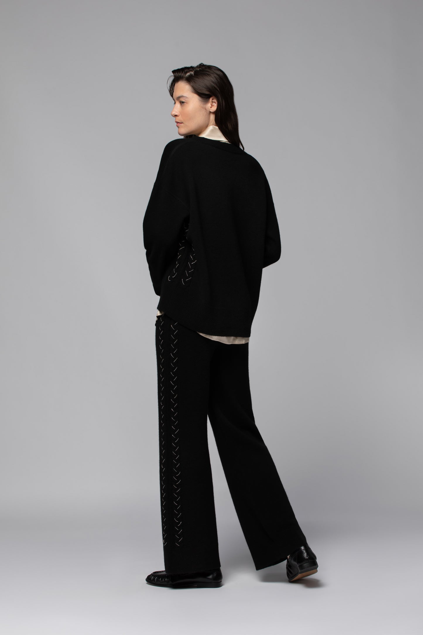 PHOEBE sweater