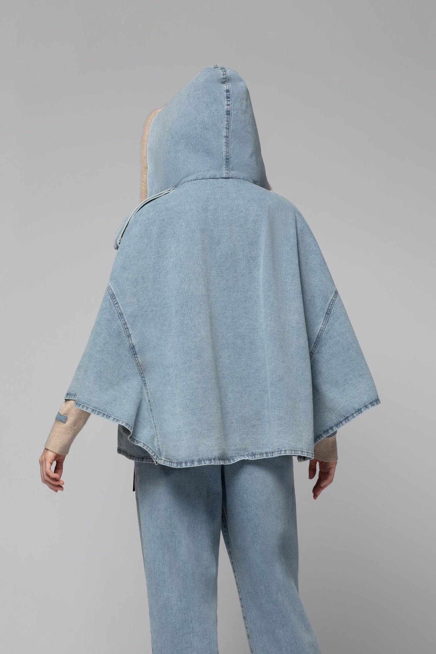 VANDA poncho