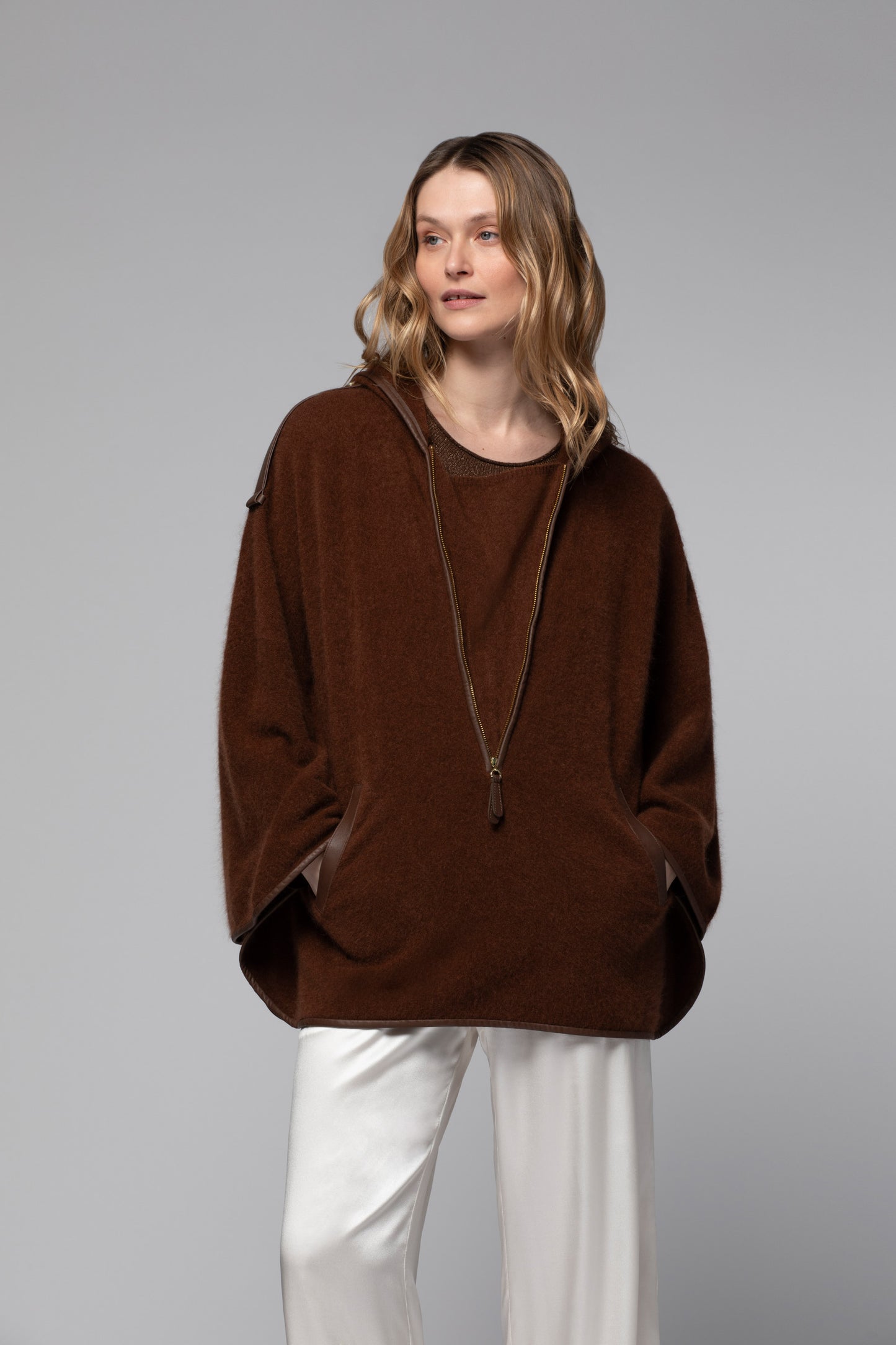 VANDA poncho
