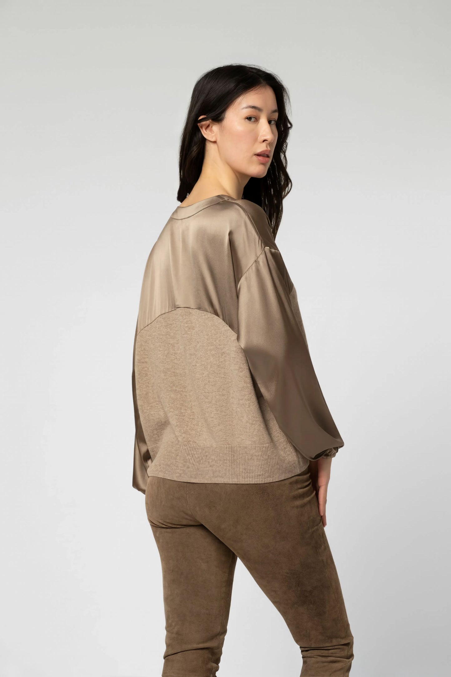 PAVELLA sweater