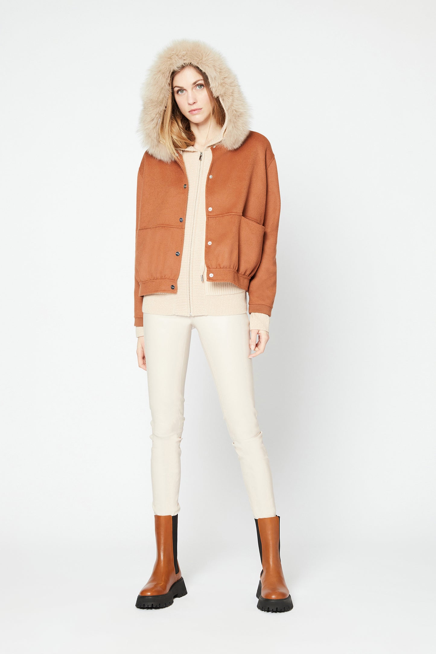 PERLEGGING en cuir
