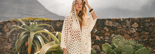 Summer in White,-| le blanc signature