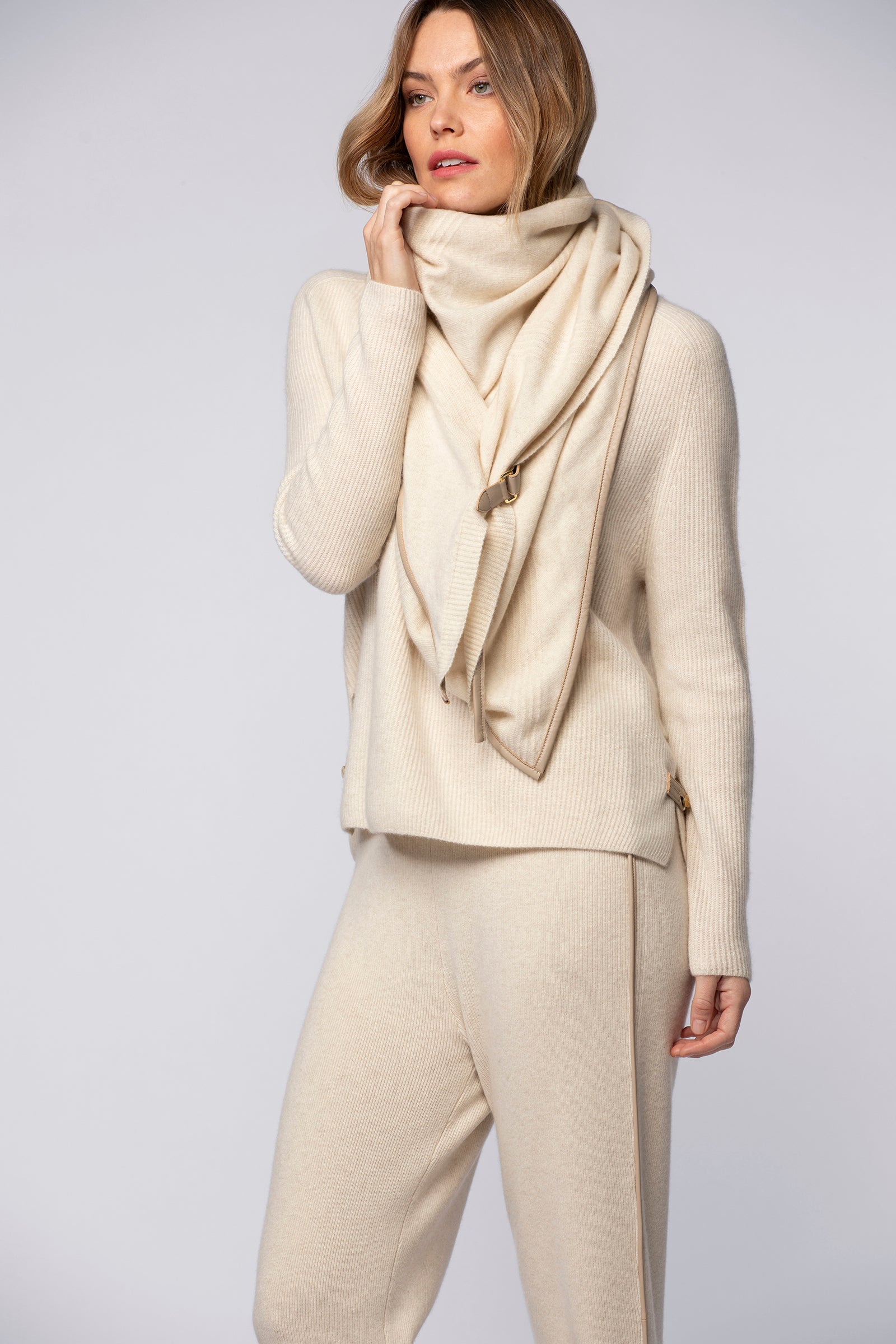 登場! Ayna Women's Luxury | cashmere and Wool | scarf beige ジャケット・アウター
