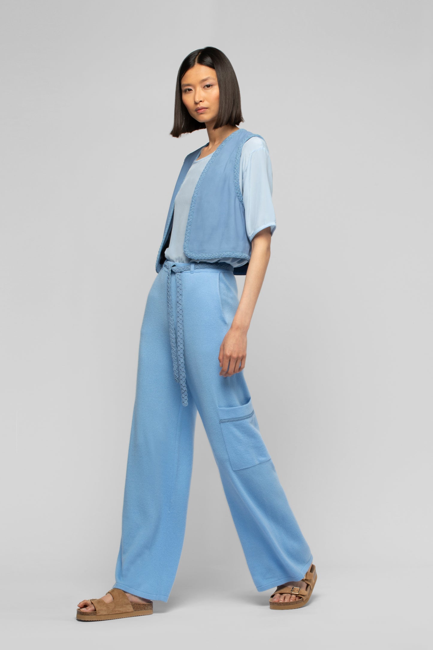 Pantalon Bakela bleu en laine et cachemire mode femme luxe