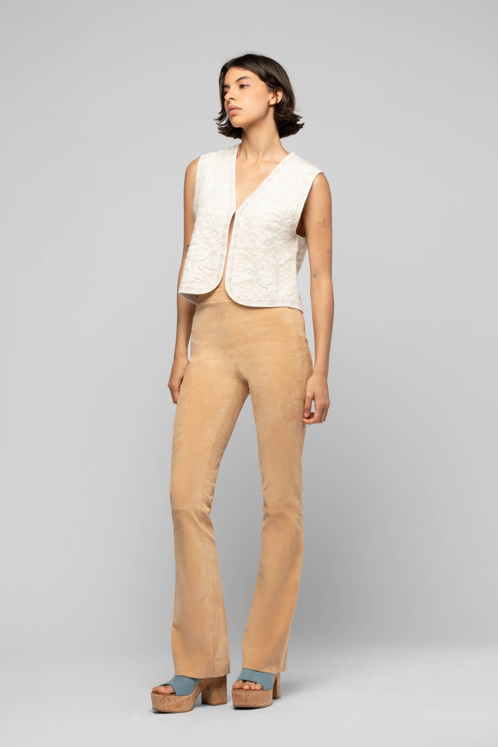 Pantalon Beyina camel en daim mode femme luxe