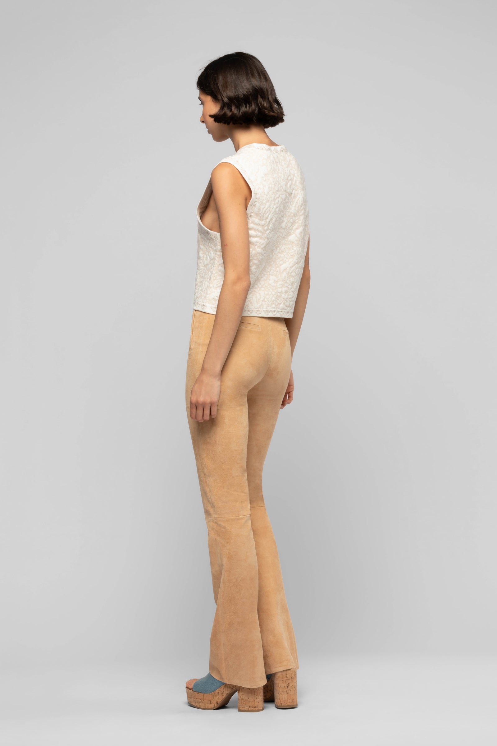 Pantalon Beyina camel en daim mode femme luxe