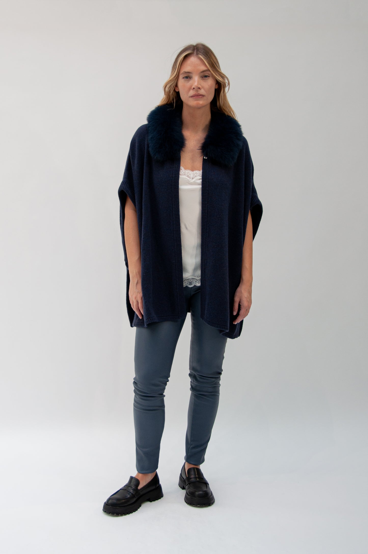 VASILE poncho