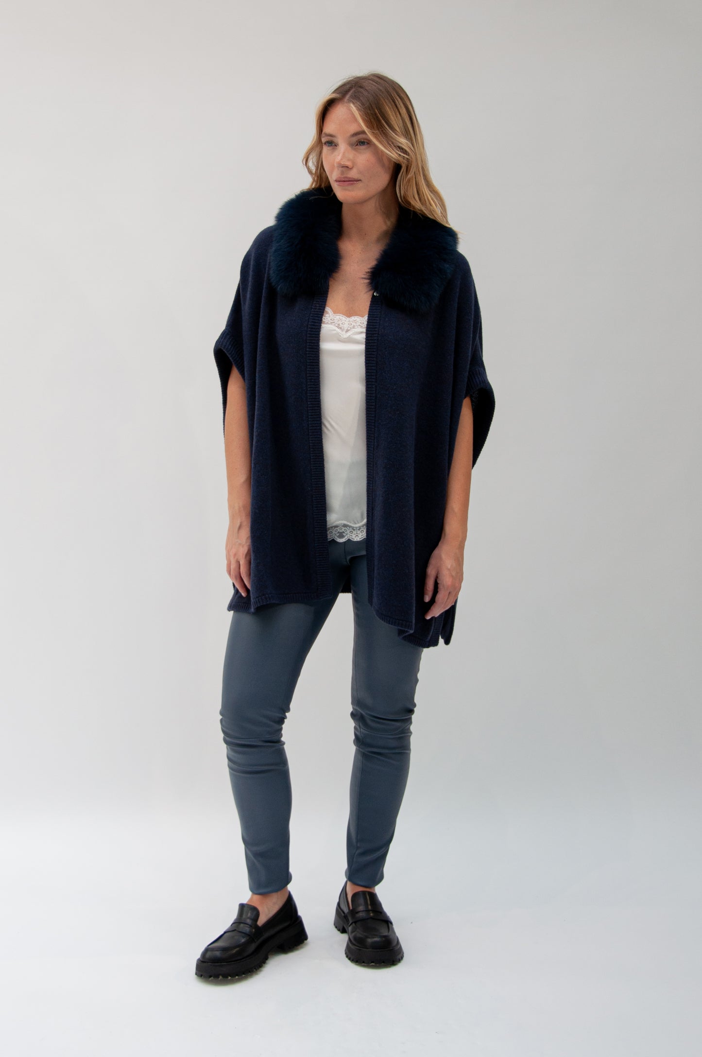VASILE poncho