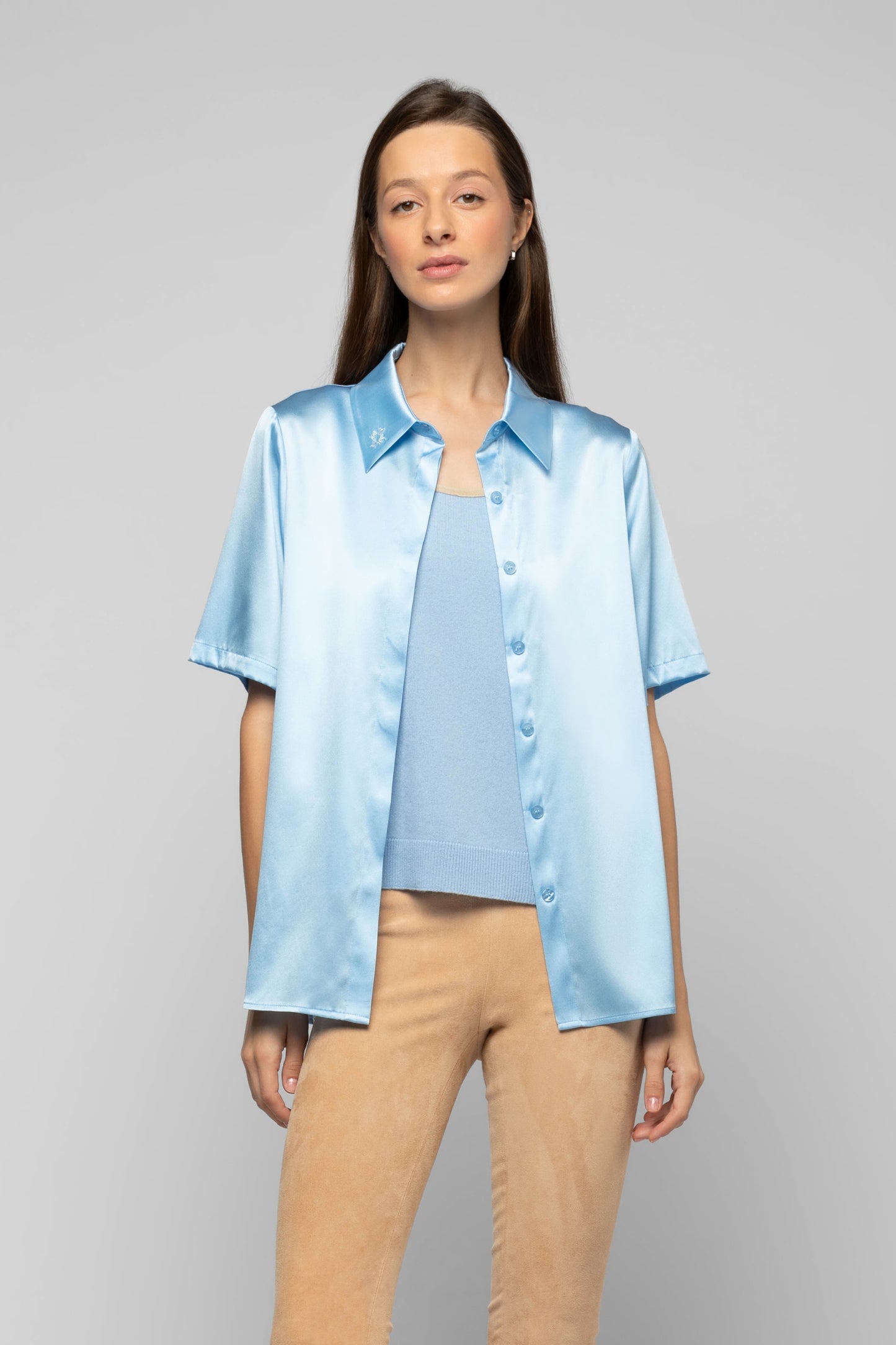 Chemise Latika bleu ciel en soie mode femme luxe