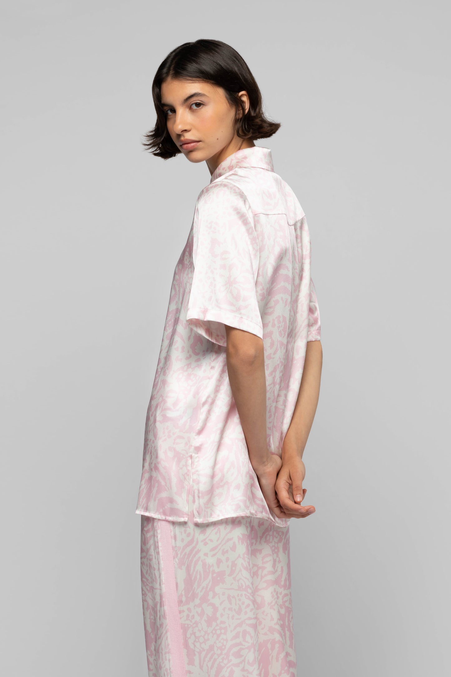 Chemise Latika léopard rose en soie mode femme luxe