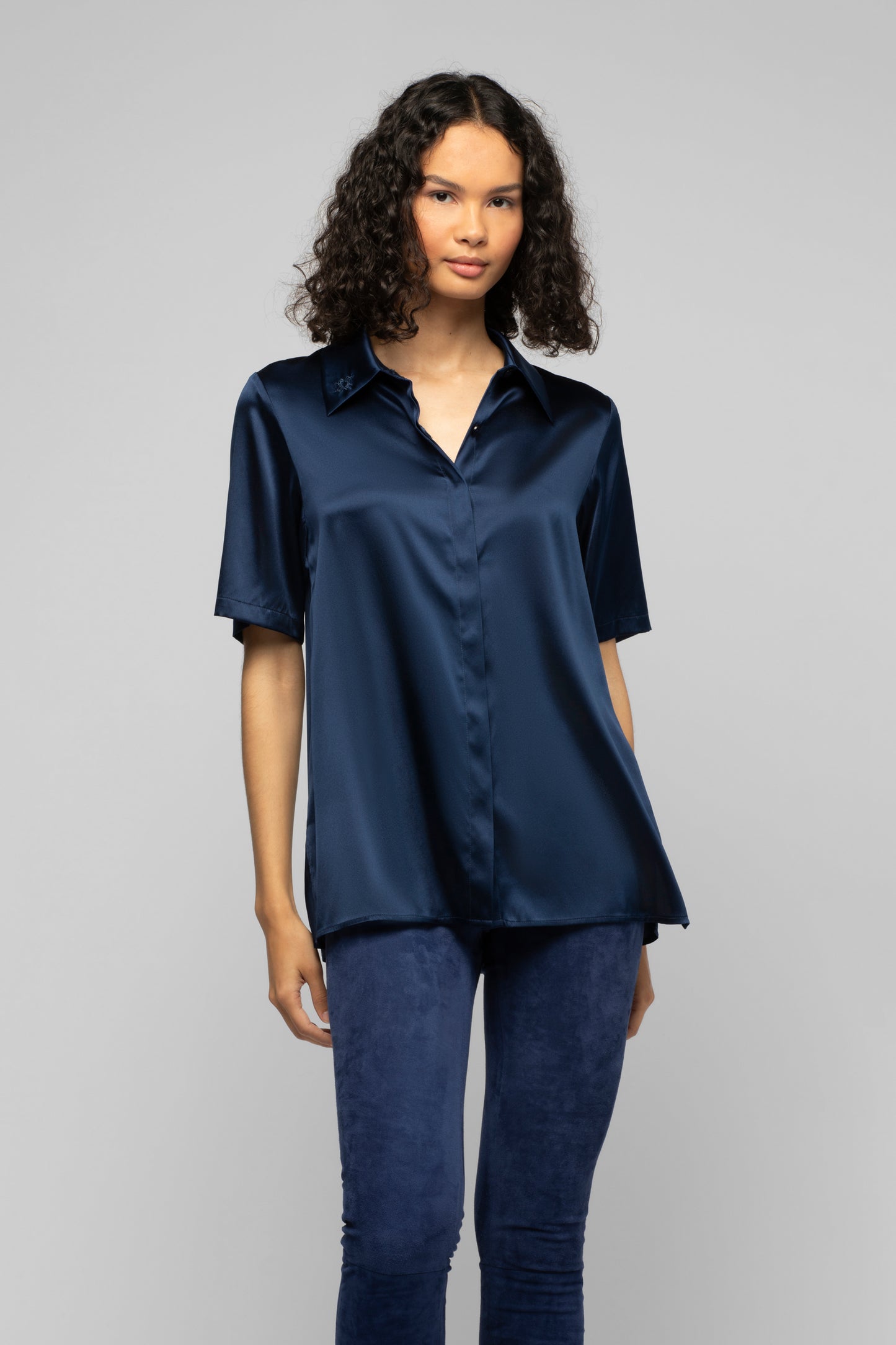 LATIKA shirt