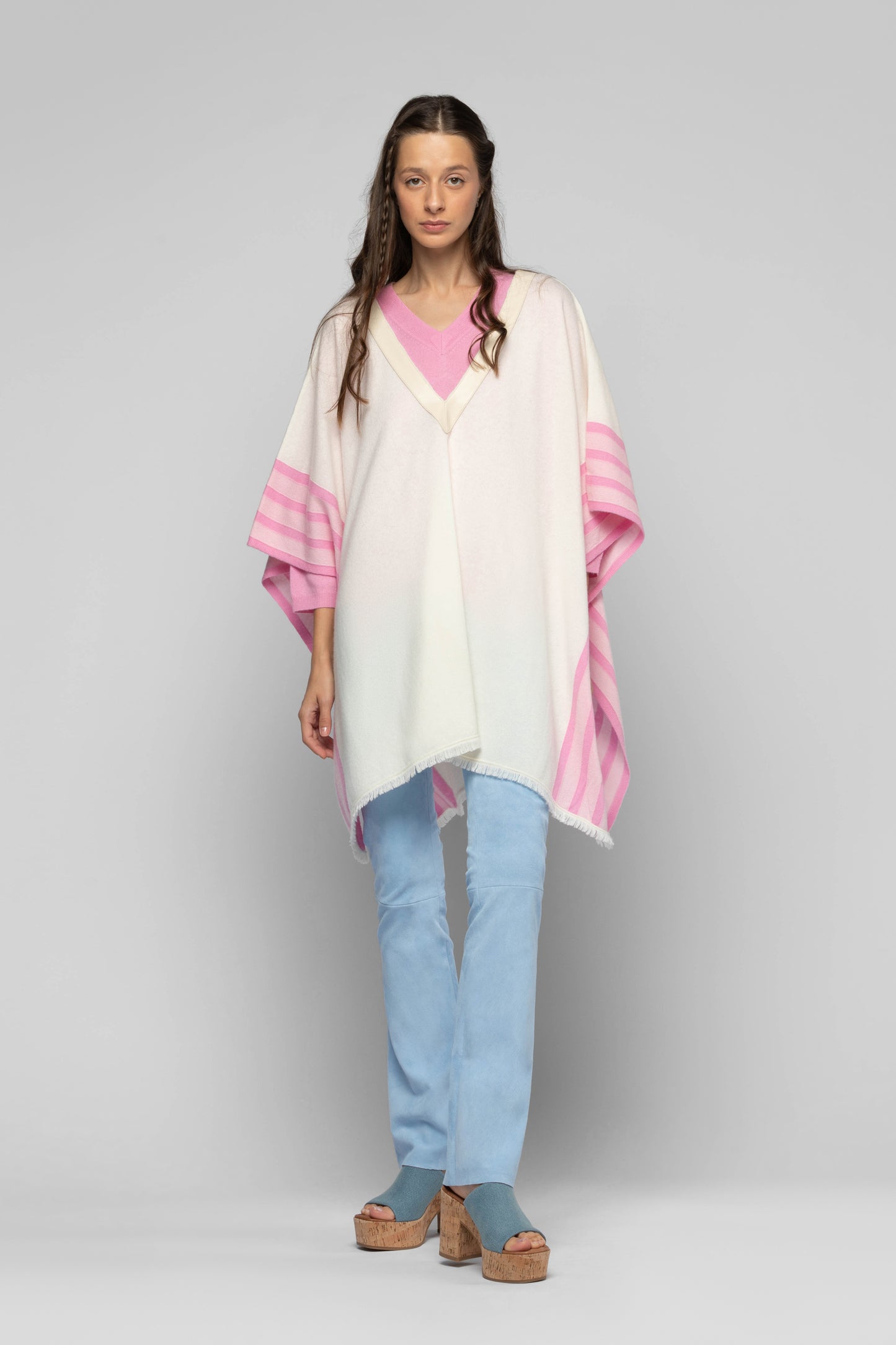 Poncho Pagata blanc en laine et cachemire mode femme luxe