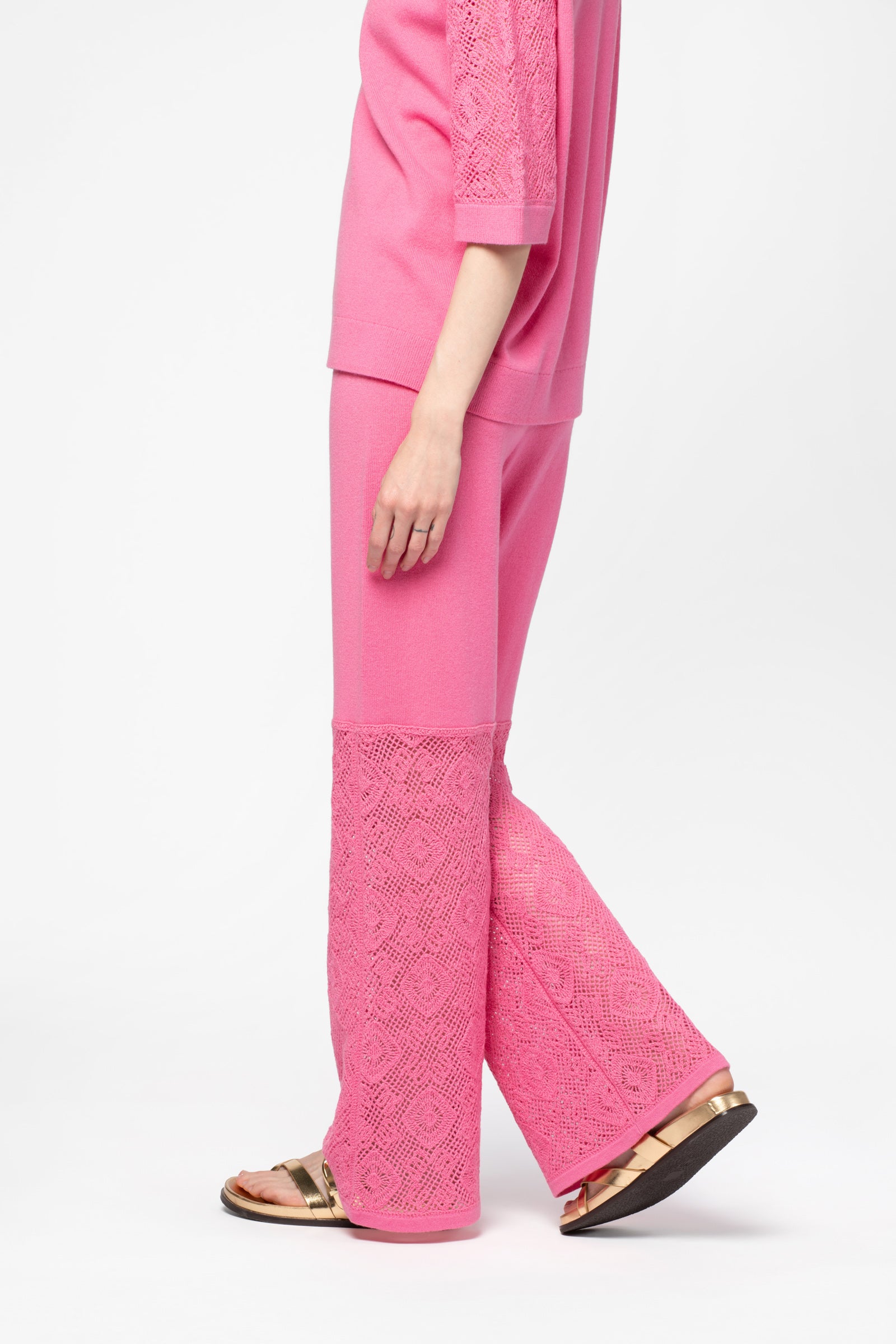 Fuchsia wool and cashmere crochet-knit trousers – BRAZIL | Luxury