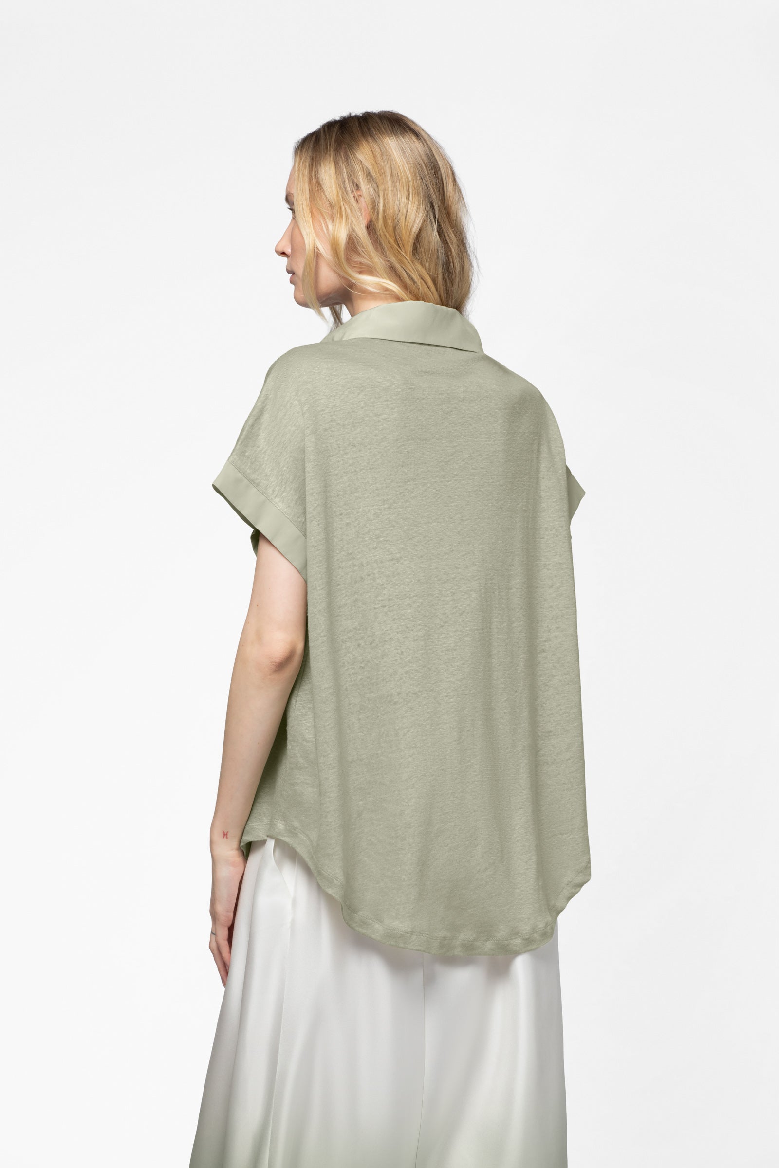 Chemise lin femme coupe ample vert MAX&MOI mode femme contemporain