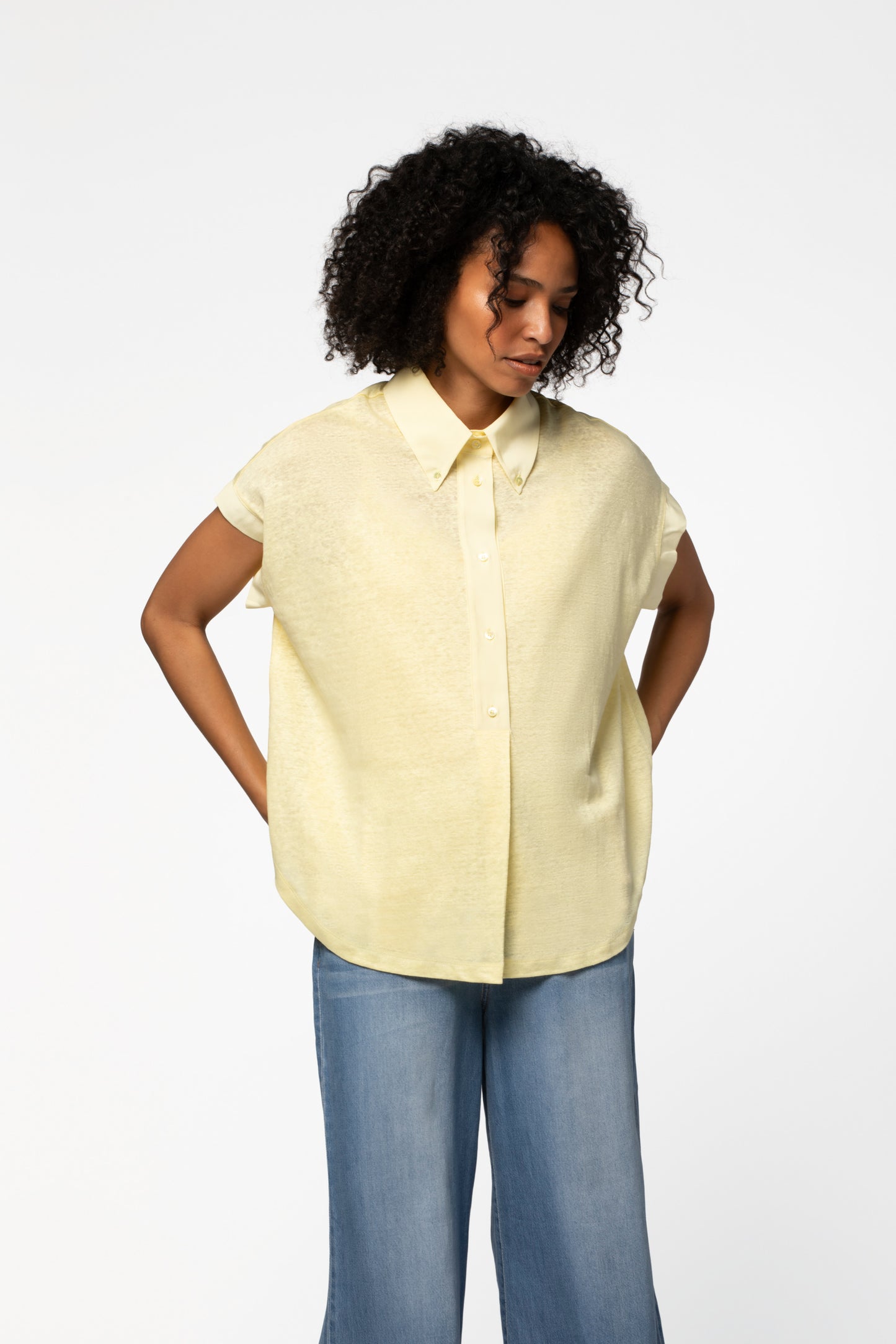 Chemise lin femme coupe ample jaune MAX&MOI mode femme contemporain