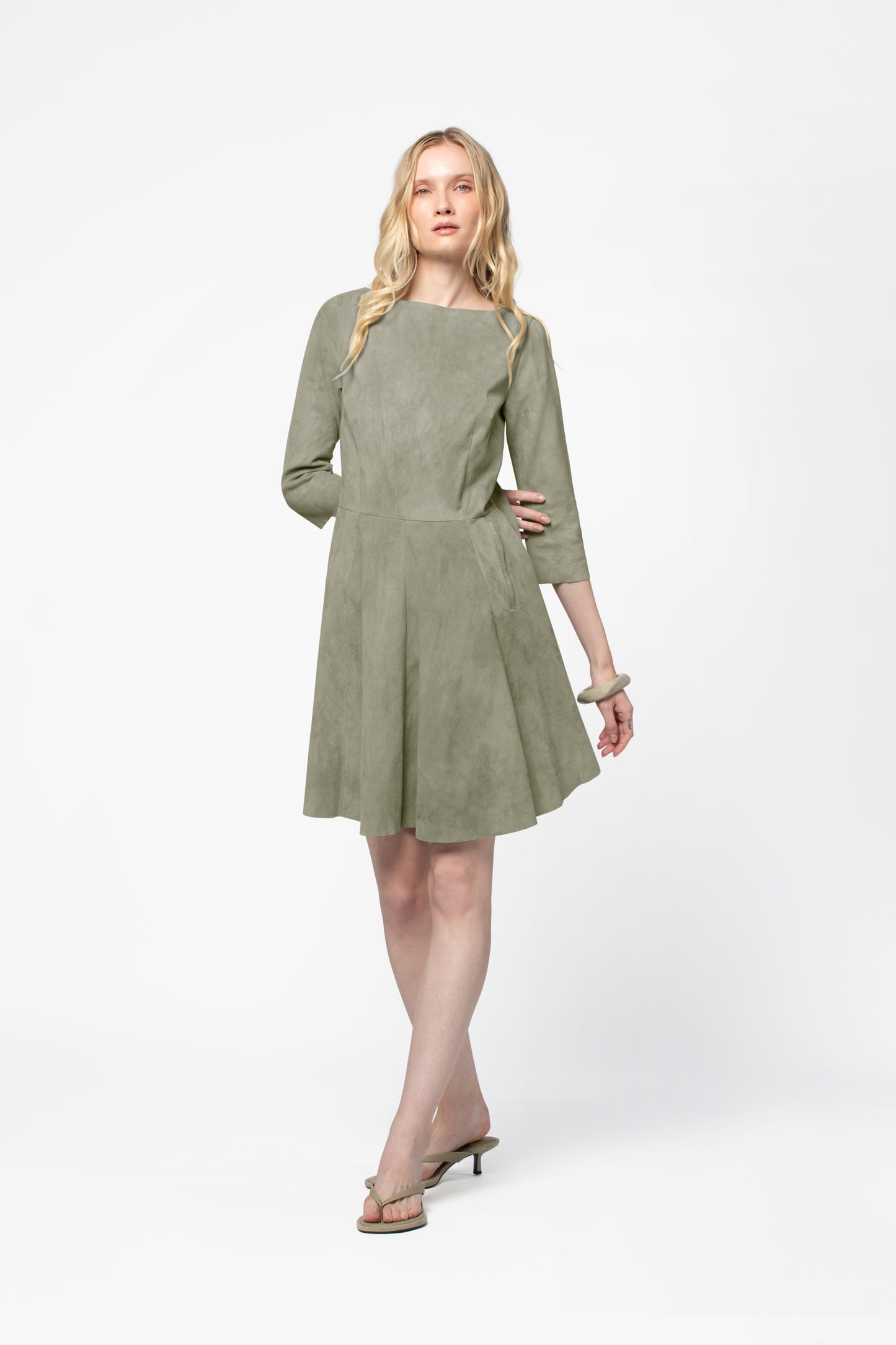 Robe patineuse femme en daim stretch collection été MAX&MOI vert