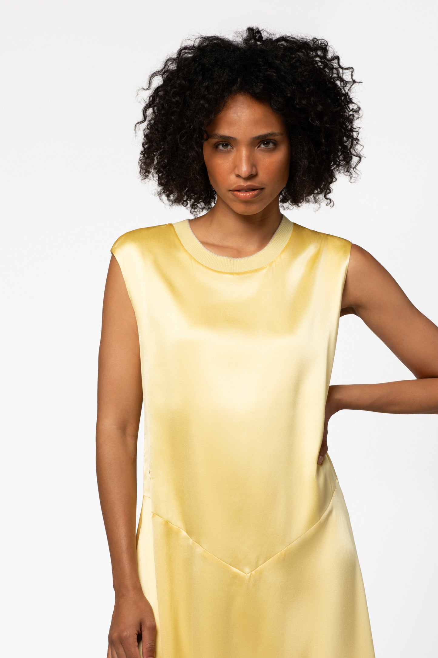 Robe longue soie femme jaune MAX&MOI mode luxe contemporain