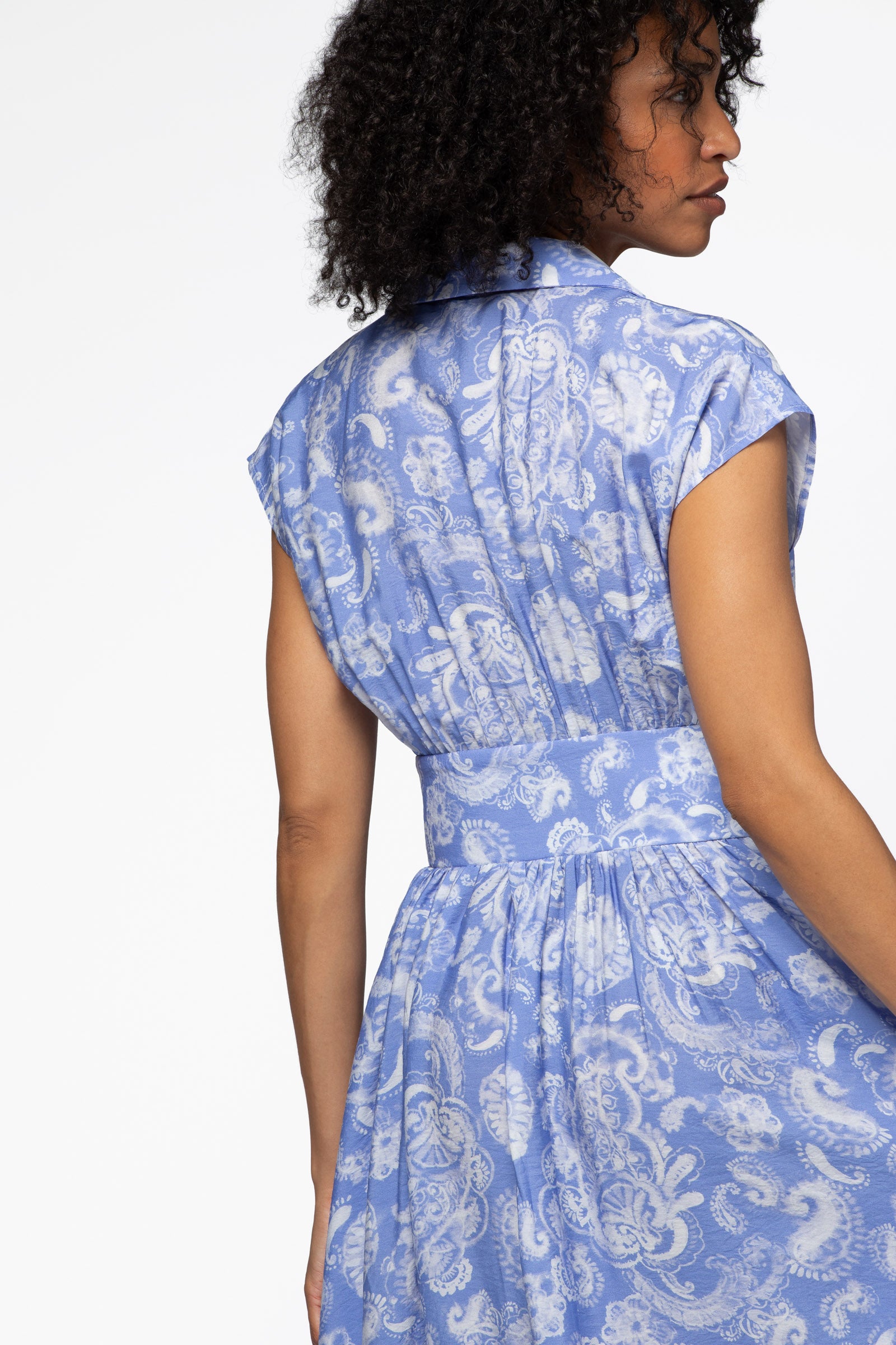 Robe longue luxe avec ceinture MAX&MOI vêtement femme contemporain coloris bleu