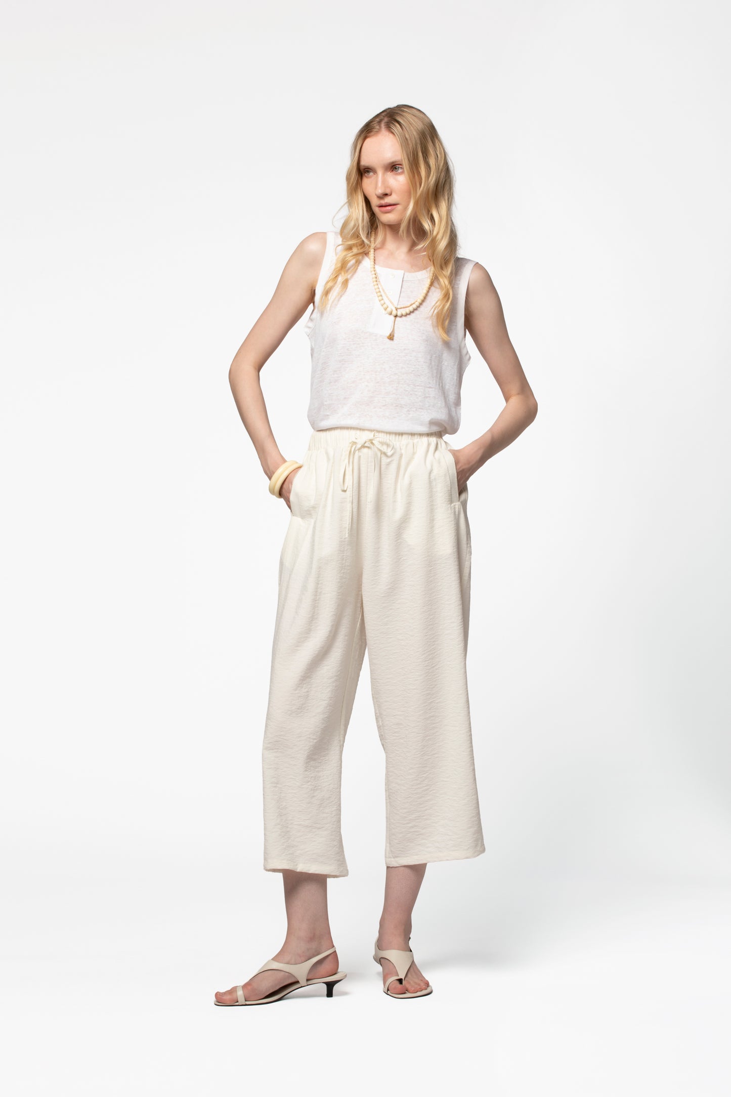 Débardeur lin respirant luxe femme MAX&MOI silhouette contemporaine blanc