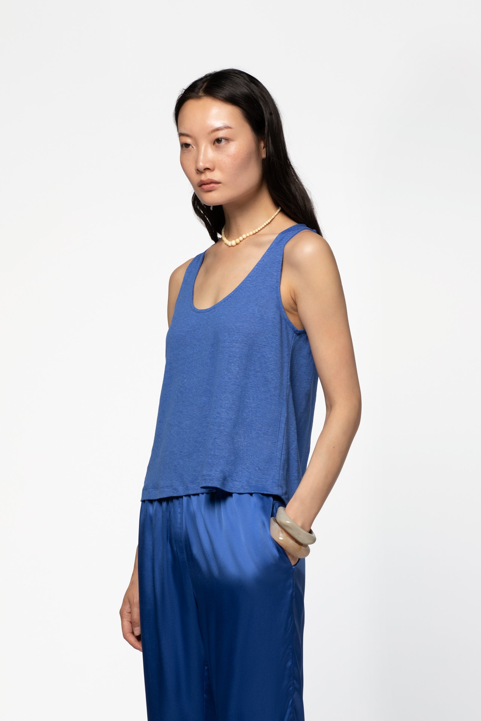 Top lin léger MAX&MOI mode femme luxe électrique