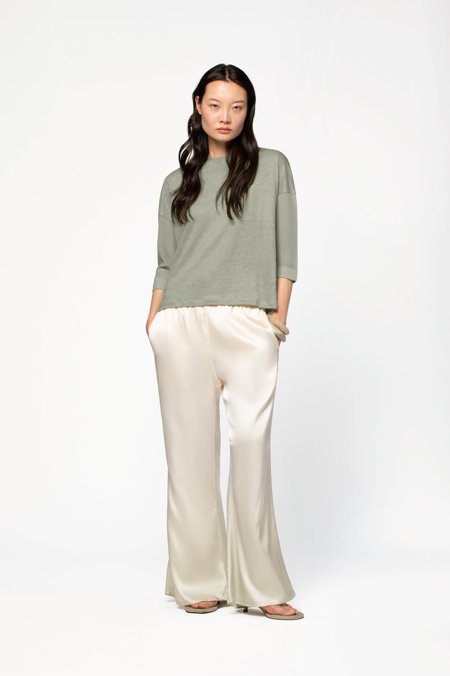 T-shirt lin respirant luxe femme MAX&MOI silhouette contemporaine vert