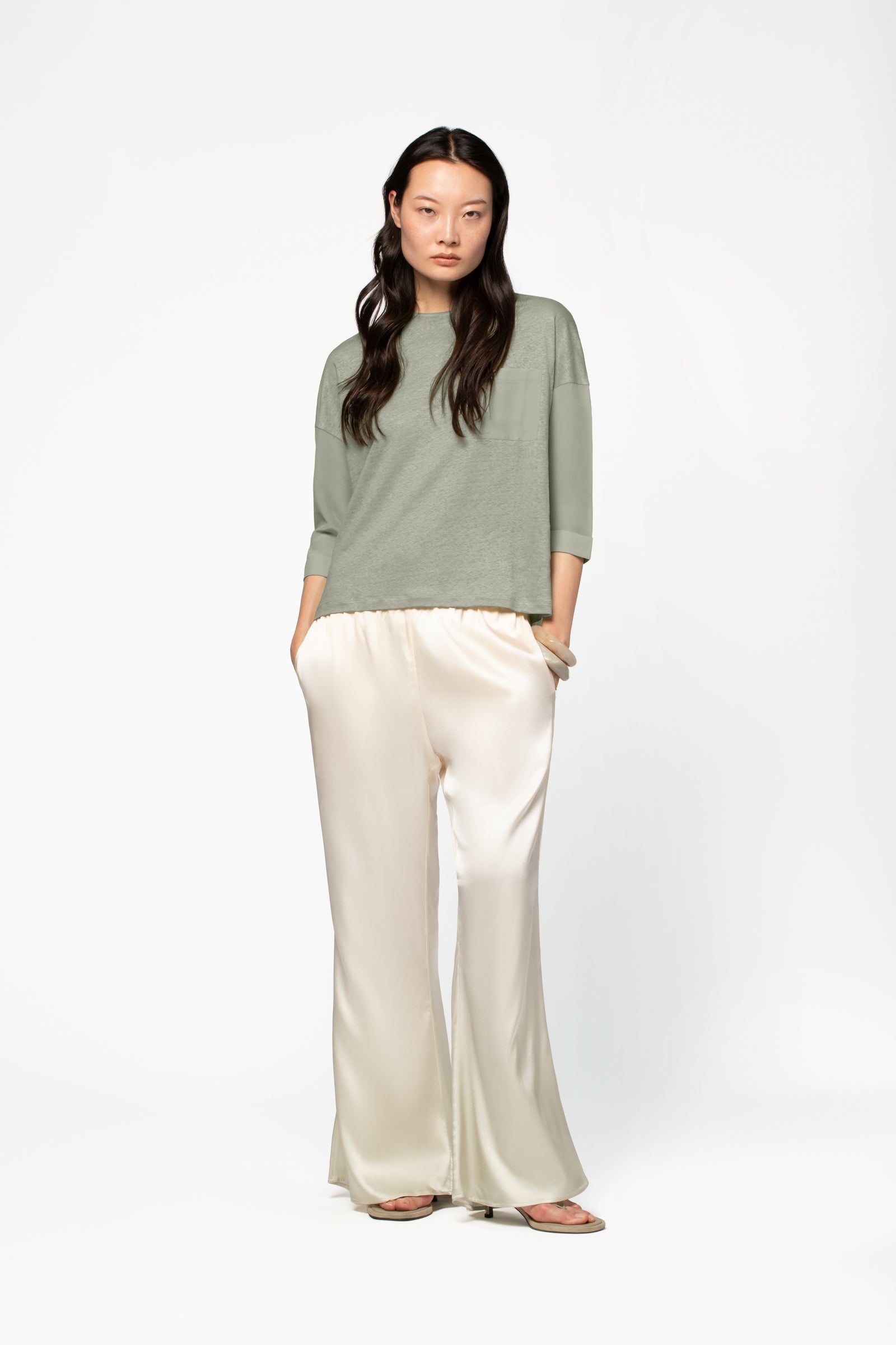 T-shirt lin respirant luxe femme MAX&MOI silhouette contemporaine vert