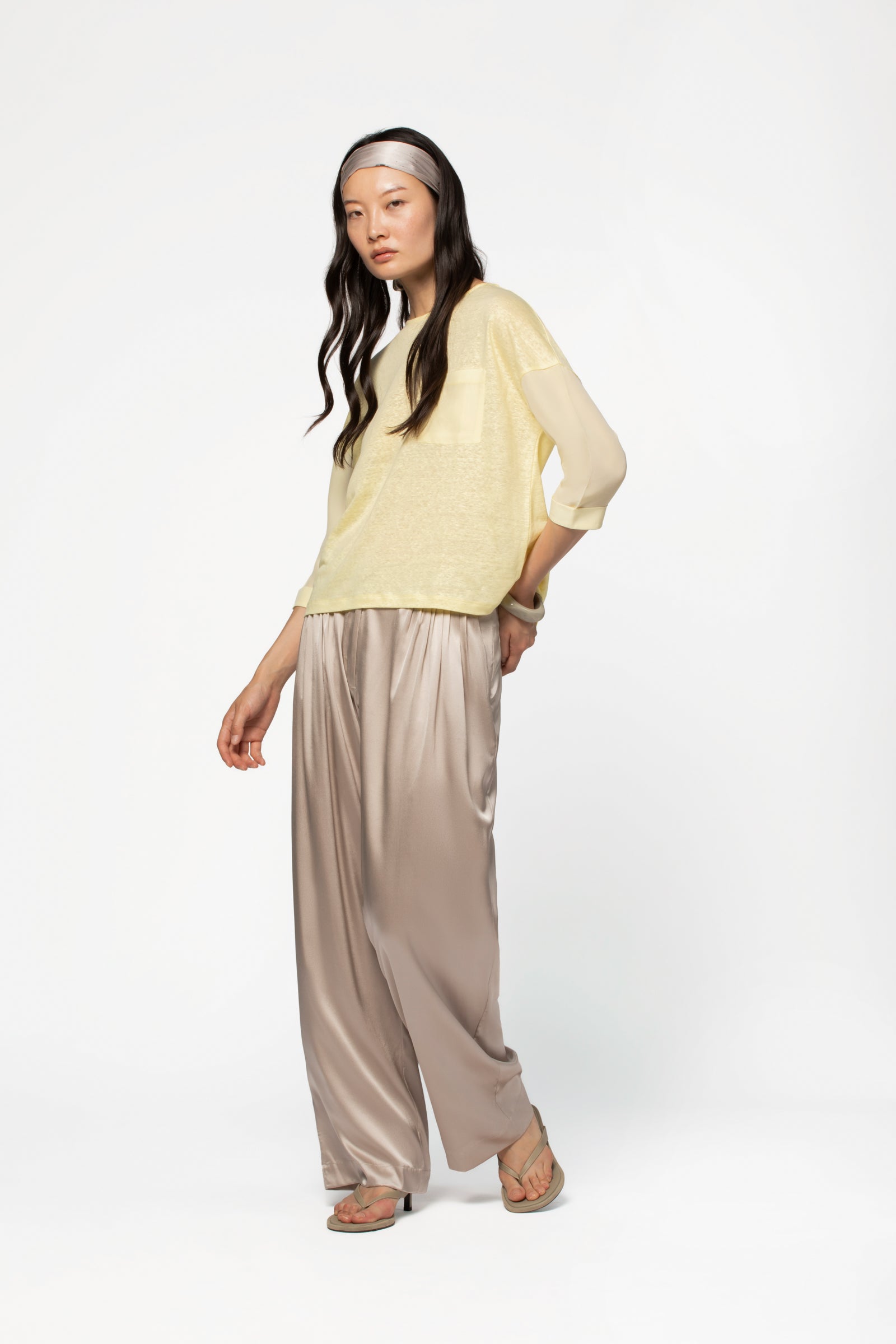 T-shirt lin respirant luxe femme MAX&MOI silhouette contemporaine jaune