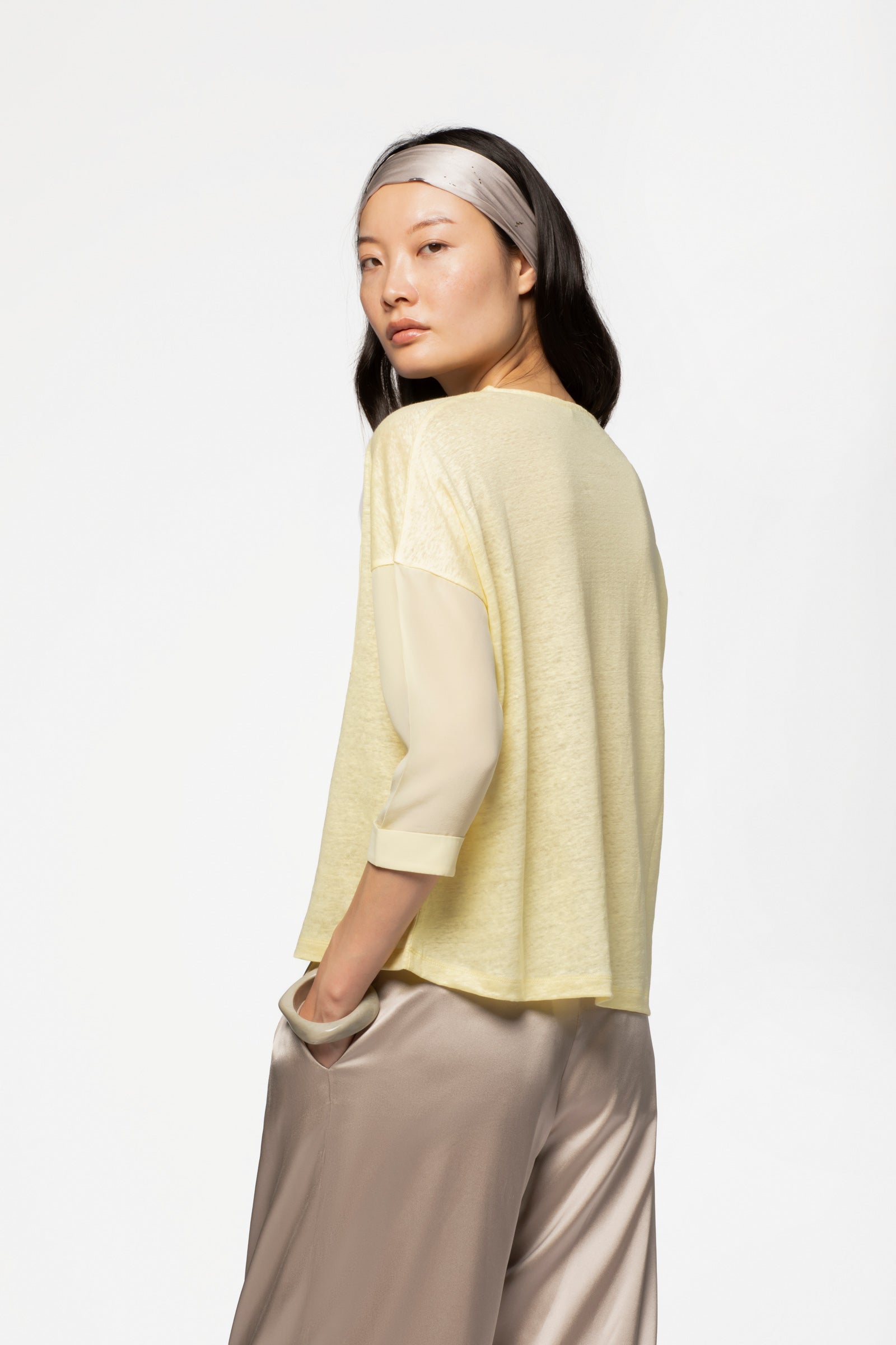 T-shirt lin manches courtes luxe femme MAX&MOI silhouette contemporaine jaune