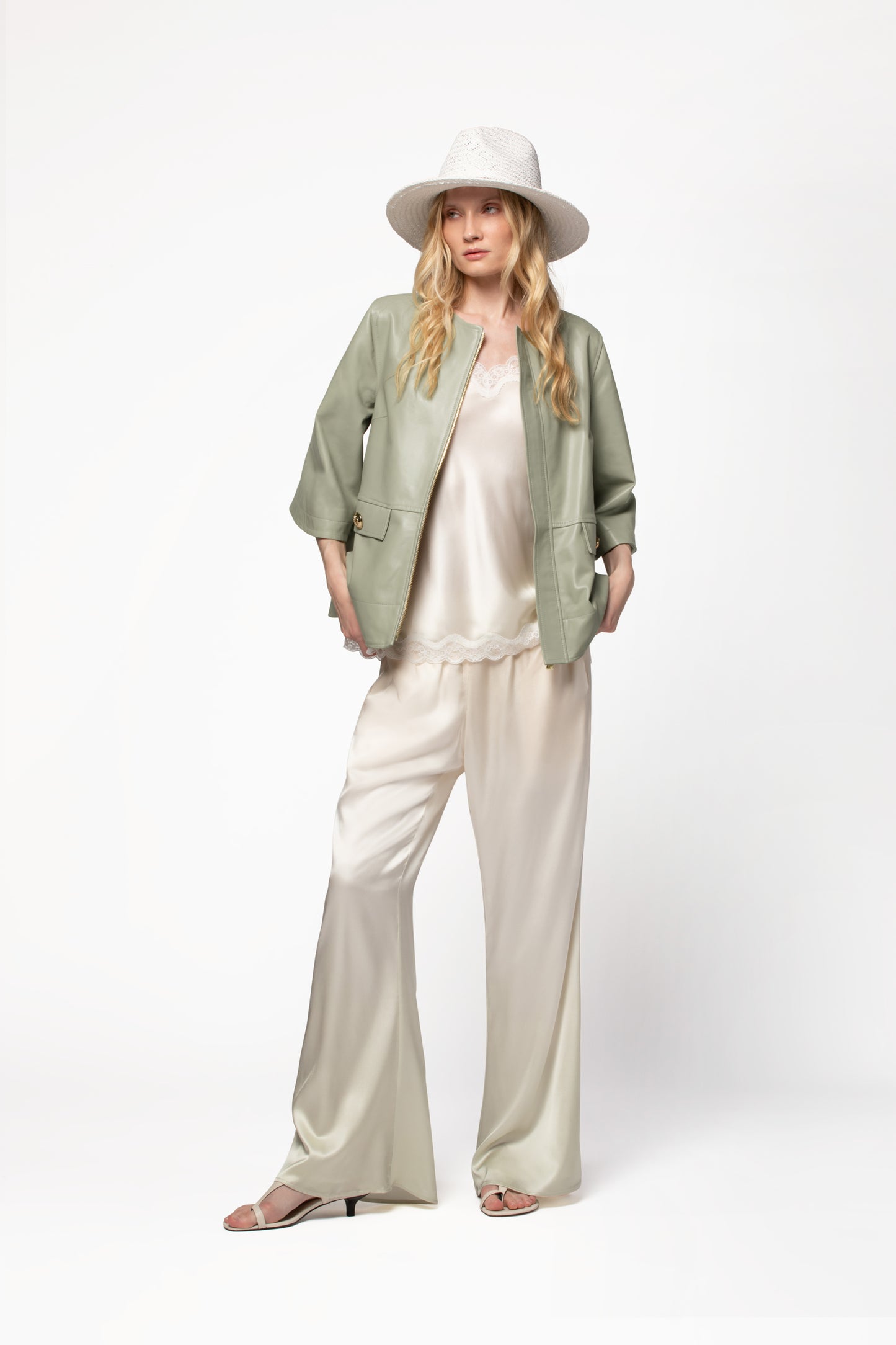 Veste cuir manches courtes pour femme avec détails maille MAX&MOI vert