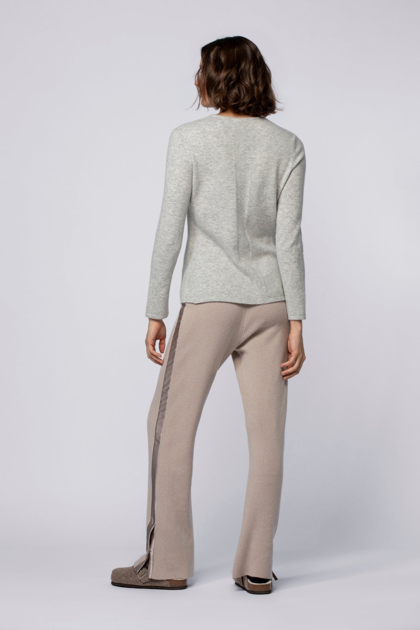 Pantalon BANI taupe en laine cachemire haut de gamme MAX&MOI