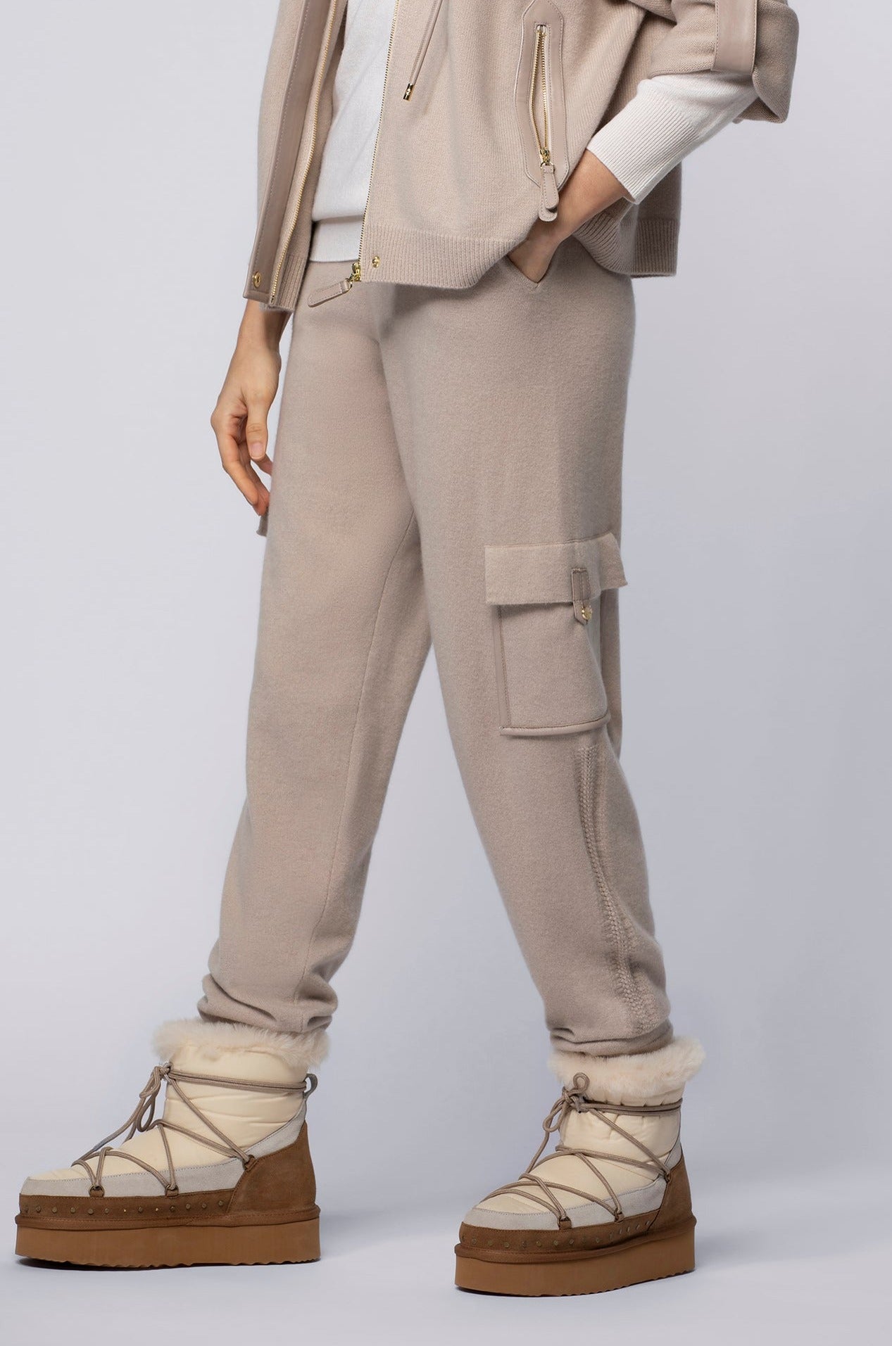 Pantalon BERNA taupe en laine cachemire haut de gamme MAX&MOI