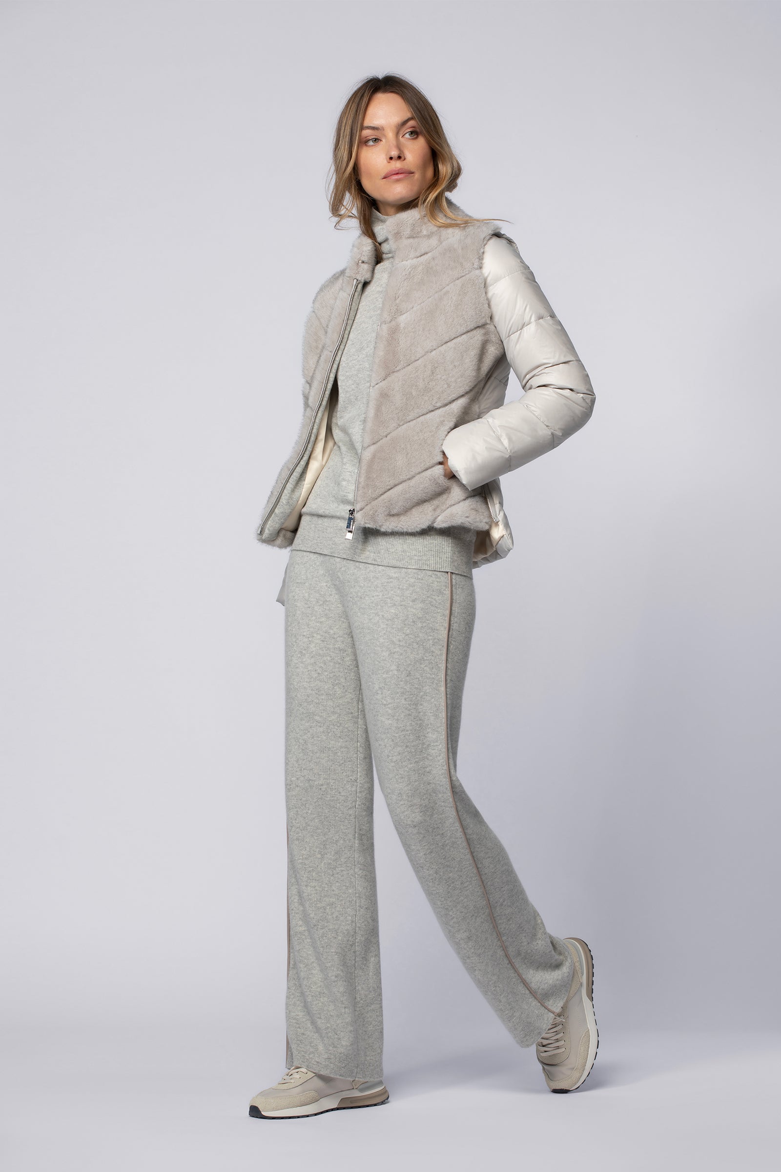 Doudoune DIVNA gris en polyester fausse fourrure haut de gamme MAX&MOI