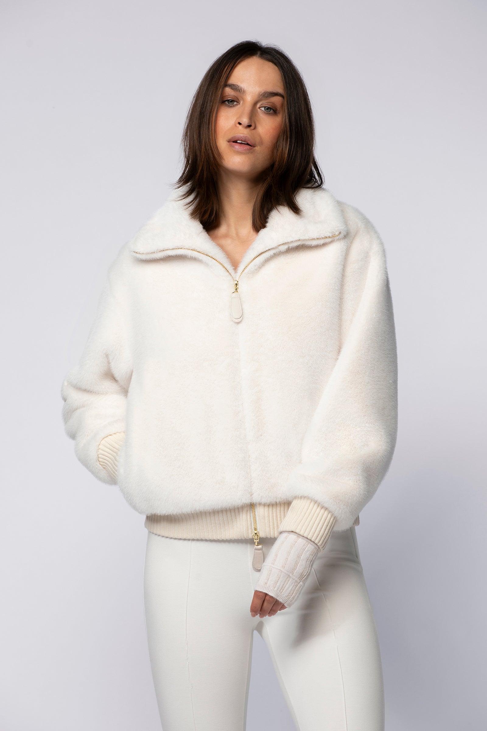 Gilet GALA blanc en fausse fourrure haut de gamme MAX&MOI