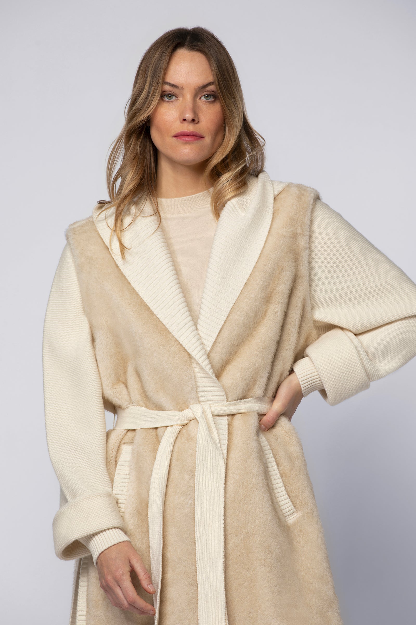 Gilet GOLIA blanc en laine cachemire haut de gamme MAX&MOI