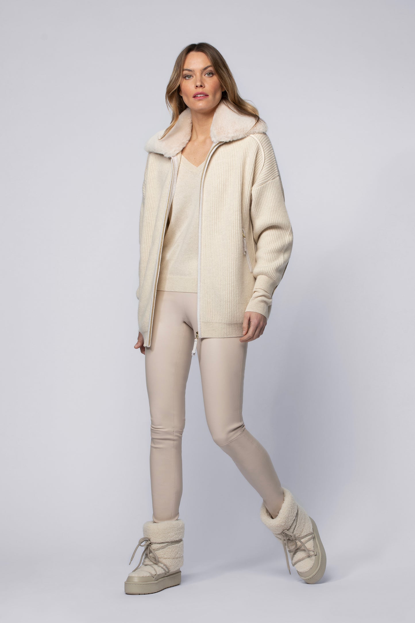 Gilet GRANA beige en laine mérinos cachemire haut de gamme MAX&MOI