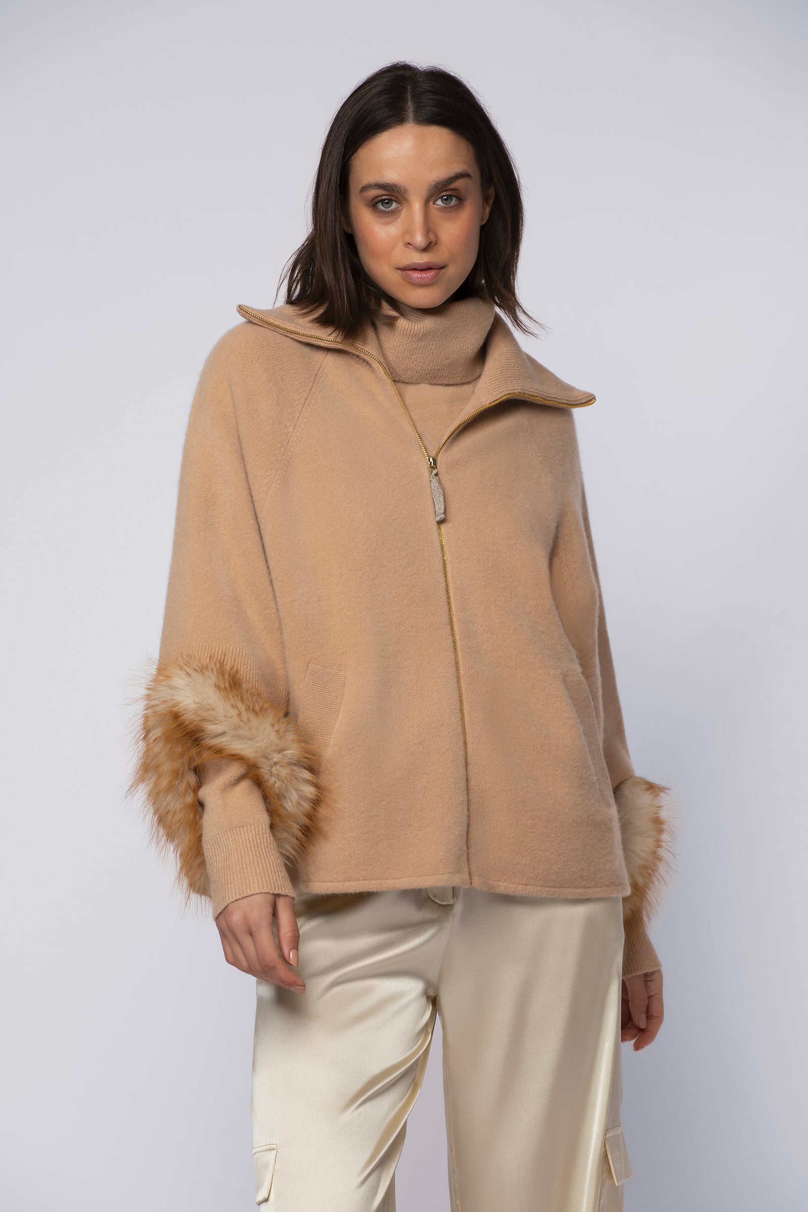 Gilet GRIGNY camel en cachemire haut de gamme MAX&MOI