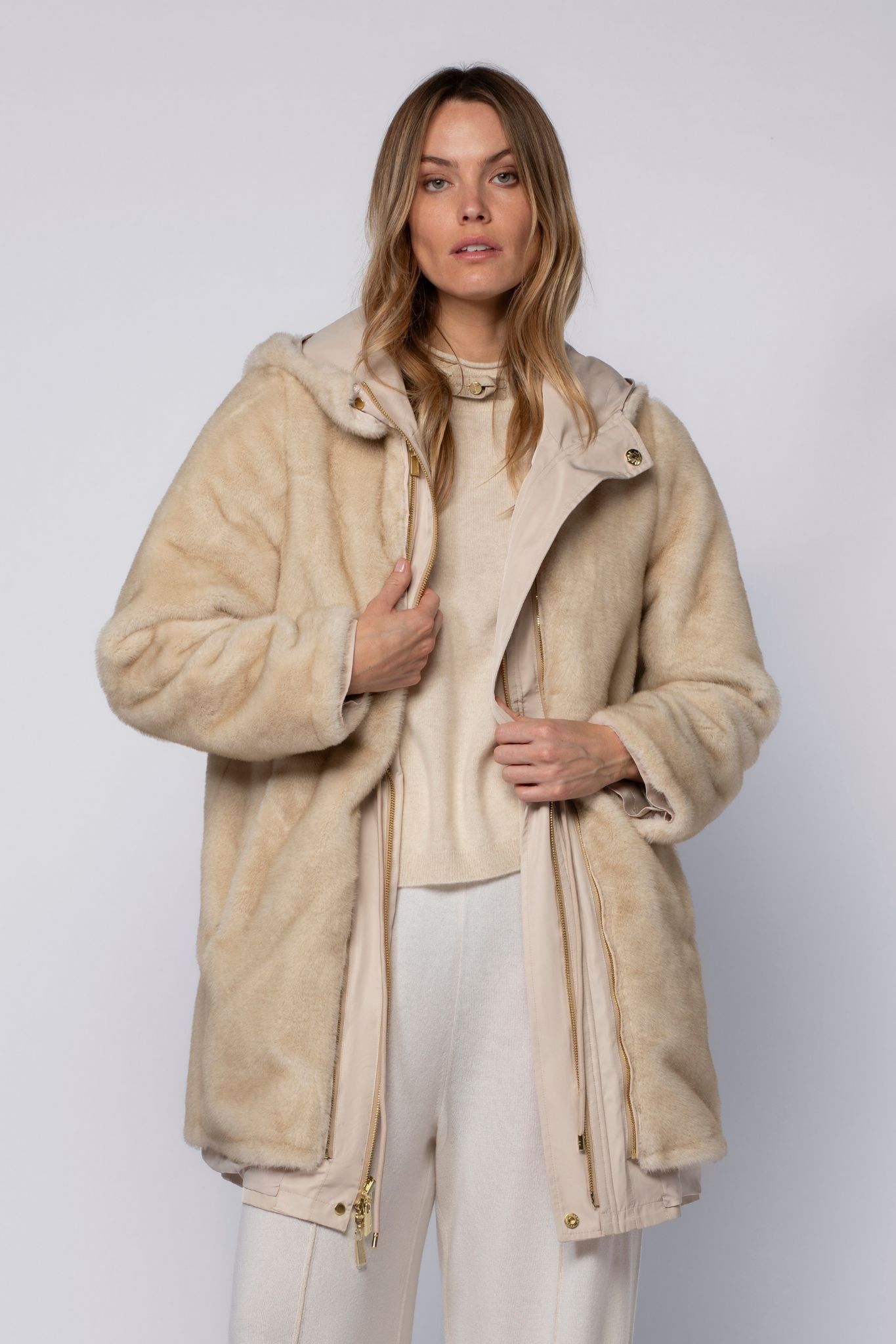 Parka MADINE beige en fausse fourrure haut de gamme MAX&MOI