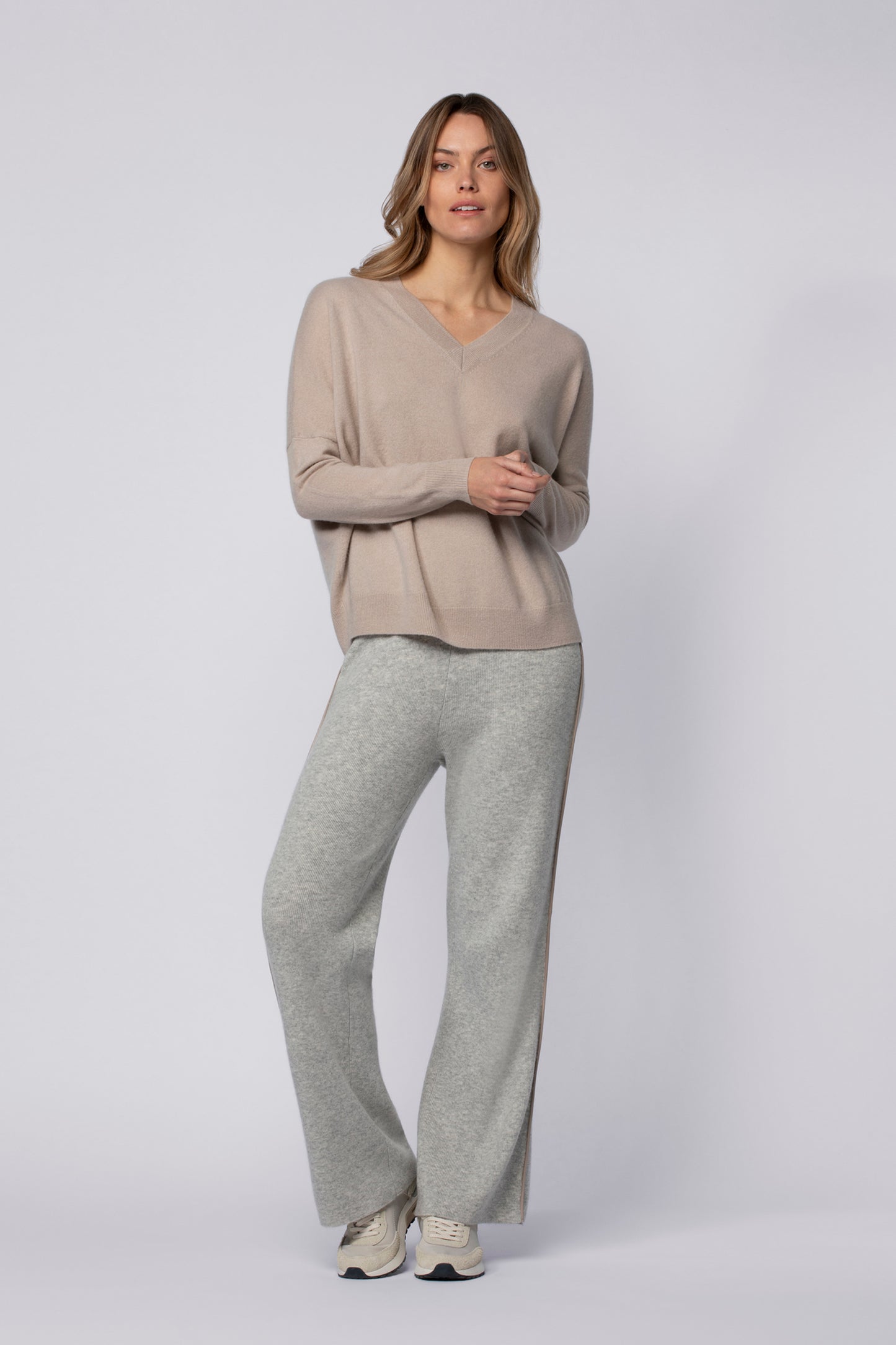 Pull PACY taupe en laine cachemire haut de gamme MAX&MOI