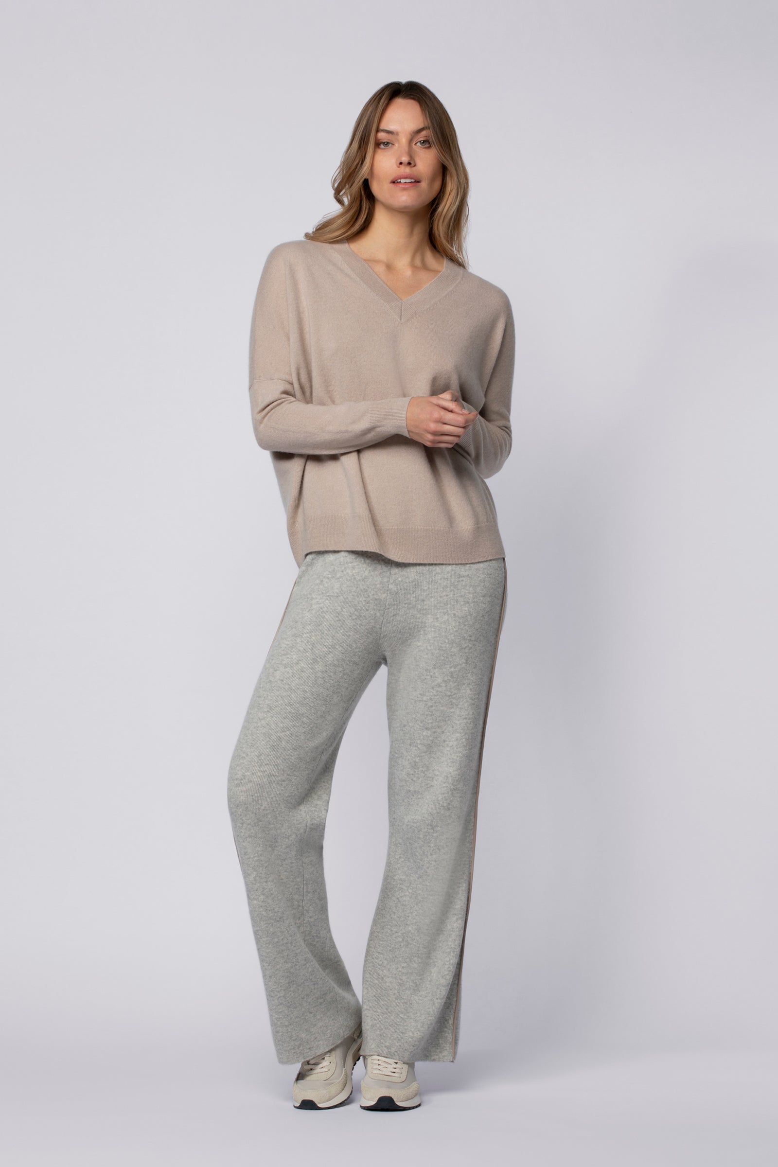 Pull PACY taupe en laine cachemire haut de gamme MAX&MOI