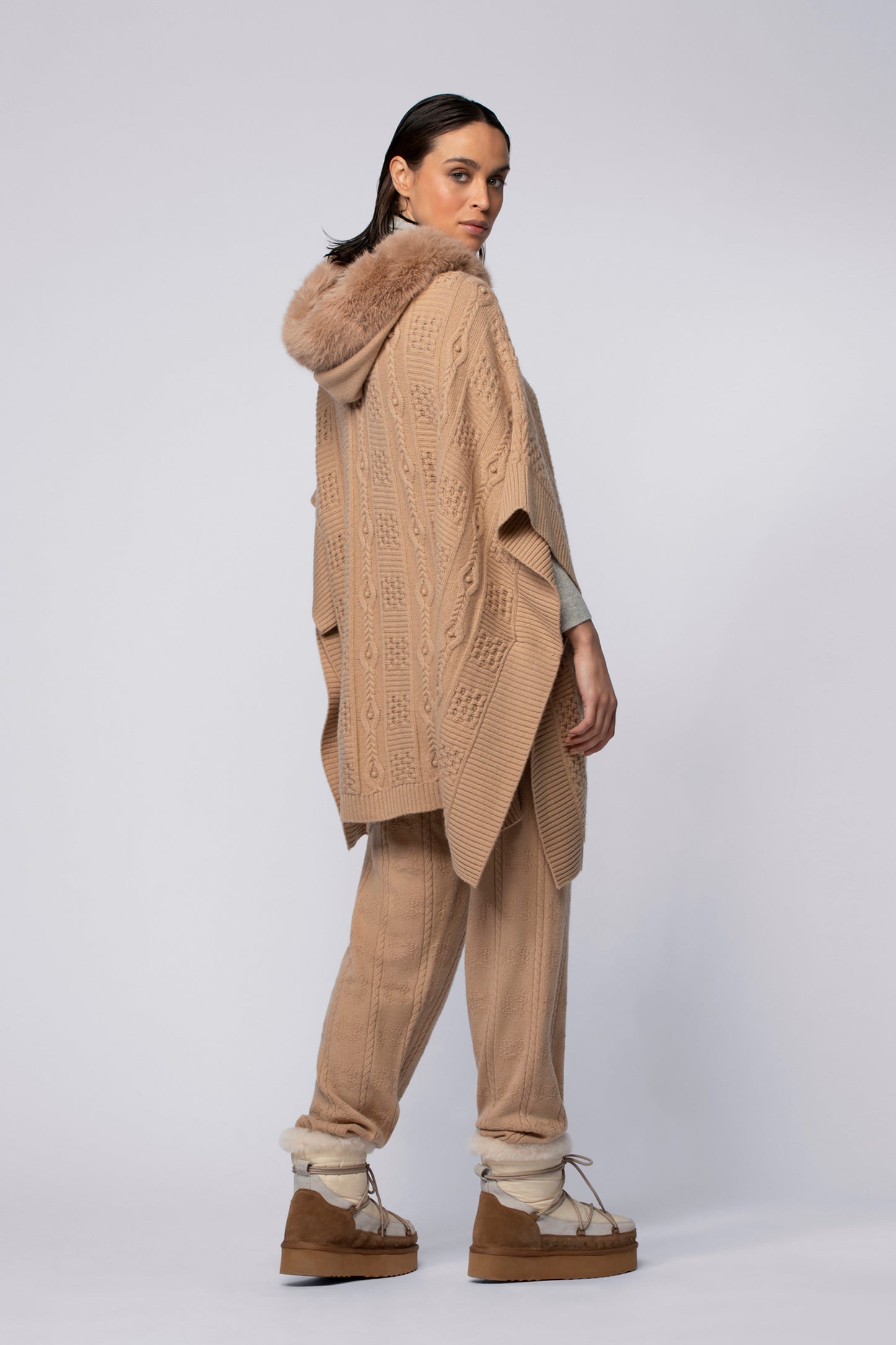 Poncho PERCE camel en laine cachemire haut de gamme MAX&MOI